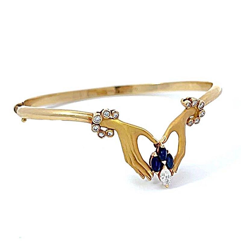 Modernist Carrera y Carrera 18K Yellow Gold Las Manos Collection Bangle Bracelet For Sale
