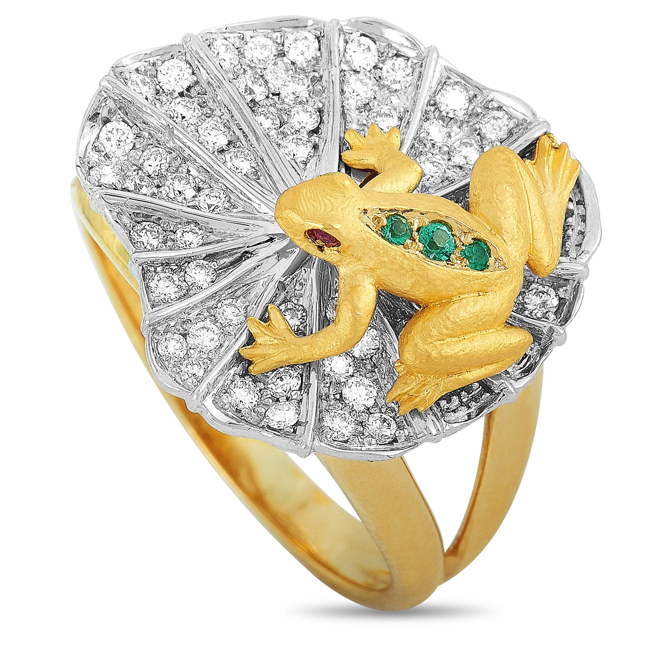 The Carrera y Carrera “Mi Musa Hechizo Mini” ring is made out of 18K yellow and white gold and weighs 10.97 grams, boasting band thickness of 2 mm and top height of 8 mm, while top dimensions measure 19 by 16 mm. The ring is embellished with rubies,