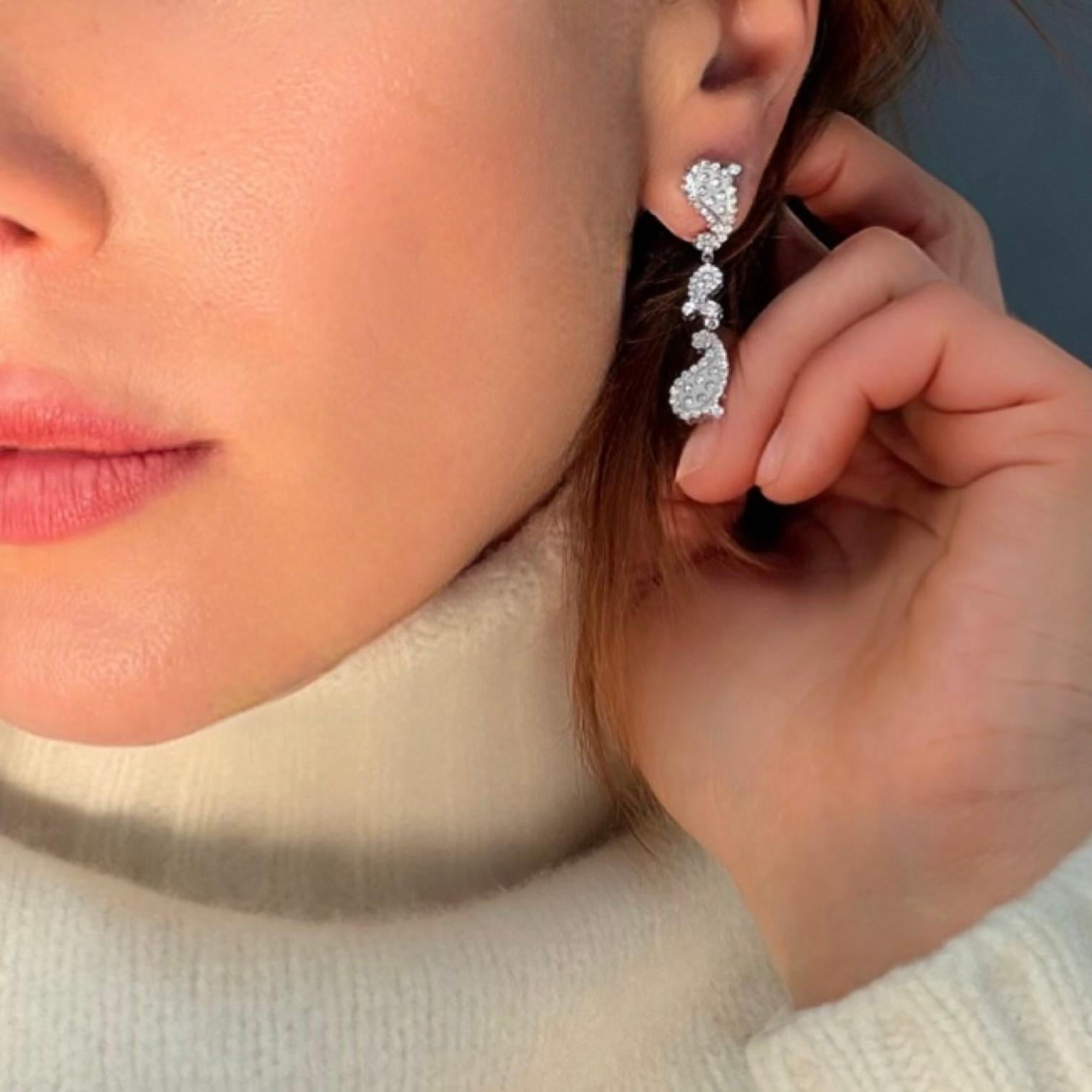 Carrera y Carrera Boucles d'oreilles jour et nuit en or blanc 18 carats avec gouttes d'onyx en vente 3