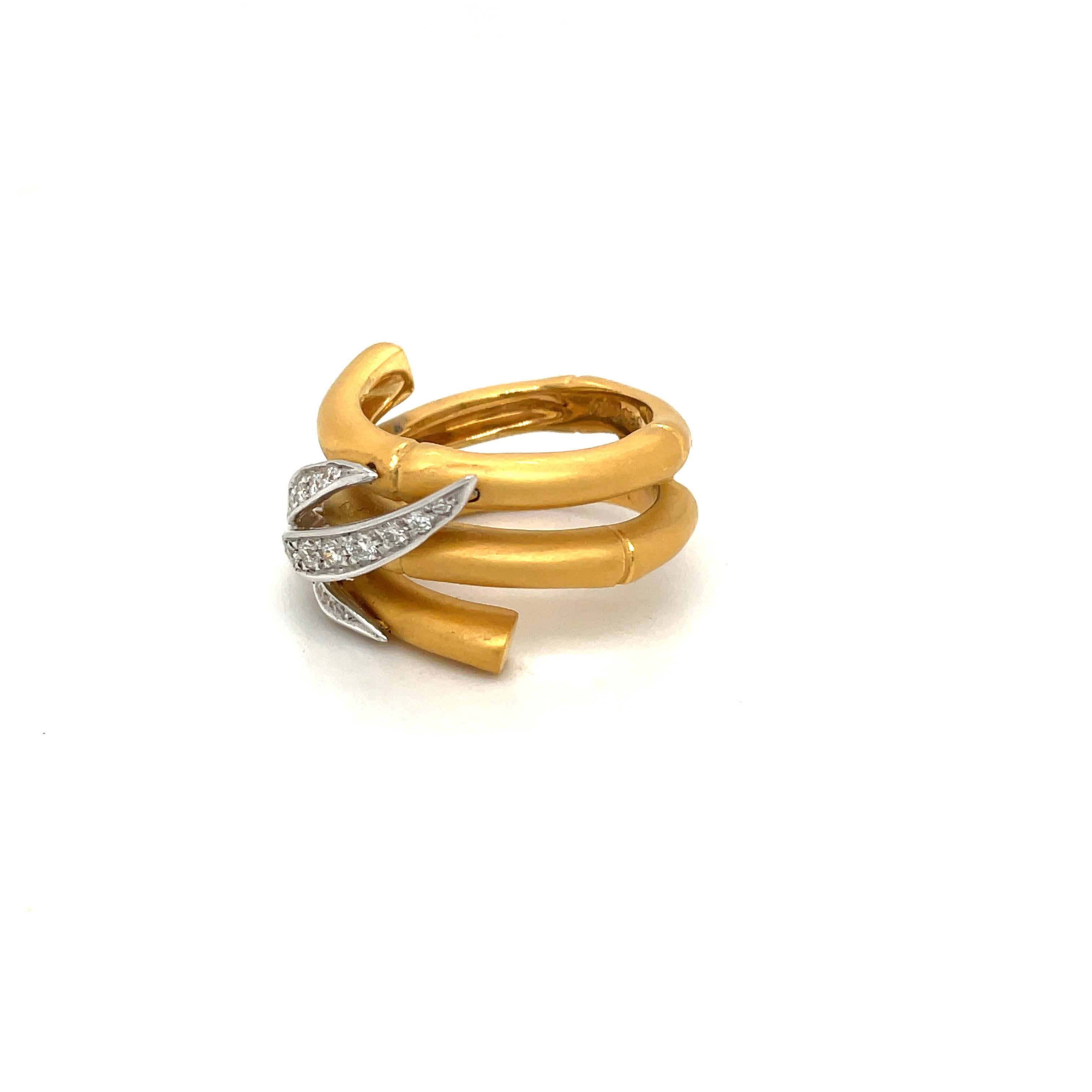 Contemporary Carrera Y Carrera 18KT Yellow Gold 0.20CT. Diamond Bamboo Leaves Ring For Sale