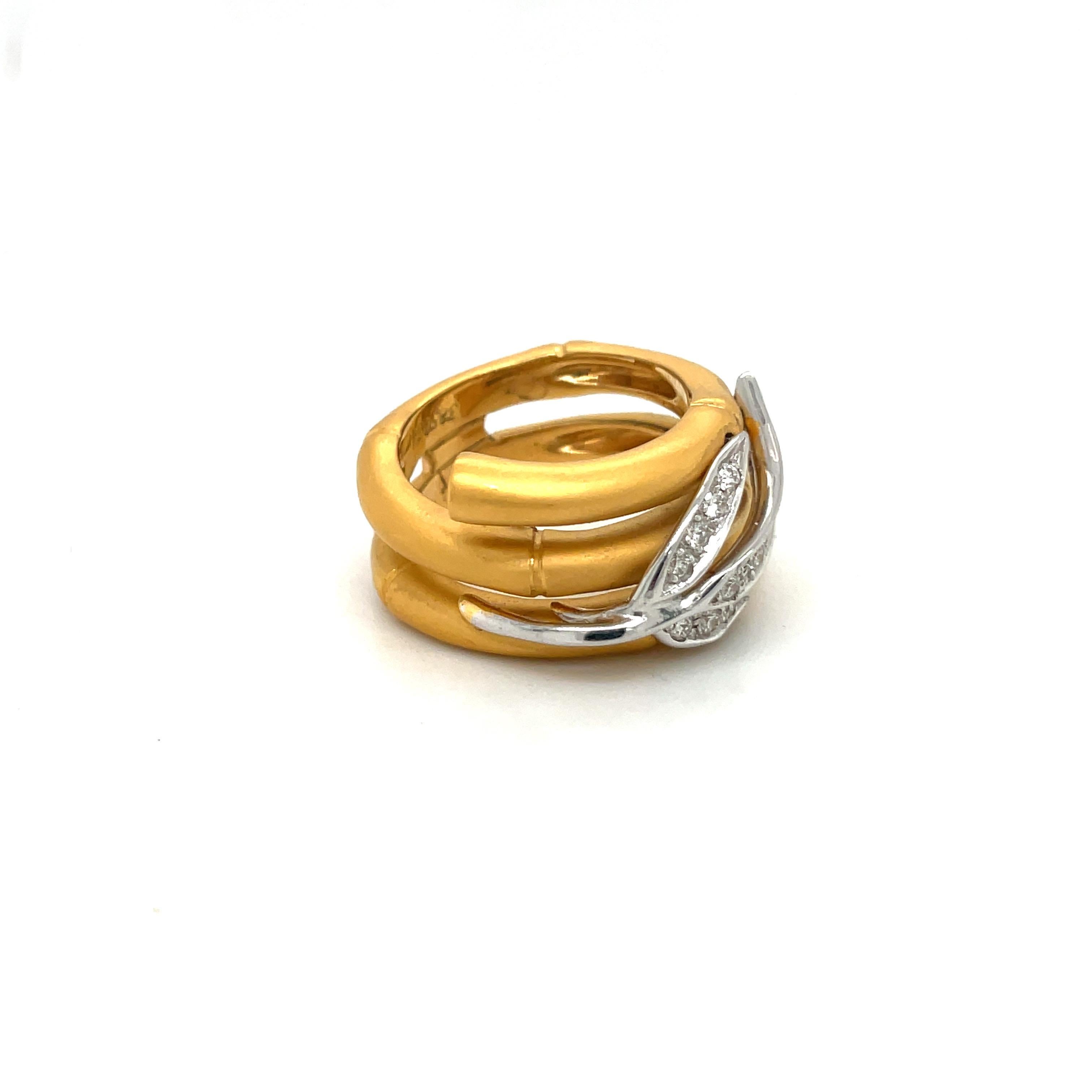 Round Cut Carrera Y Carrera 18KT Yellow Gold 0.20CT. Diamond Bamboo Leaves Ring For Sale