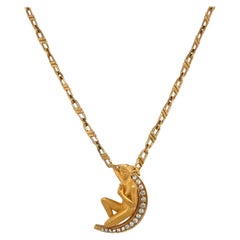 Carrera y Carrera 18kt Gelbgold .15ct. Diamantene Frau auf einer Mondsichel