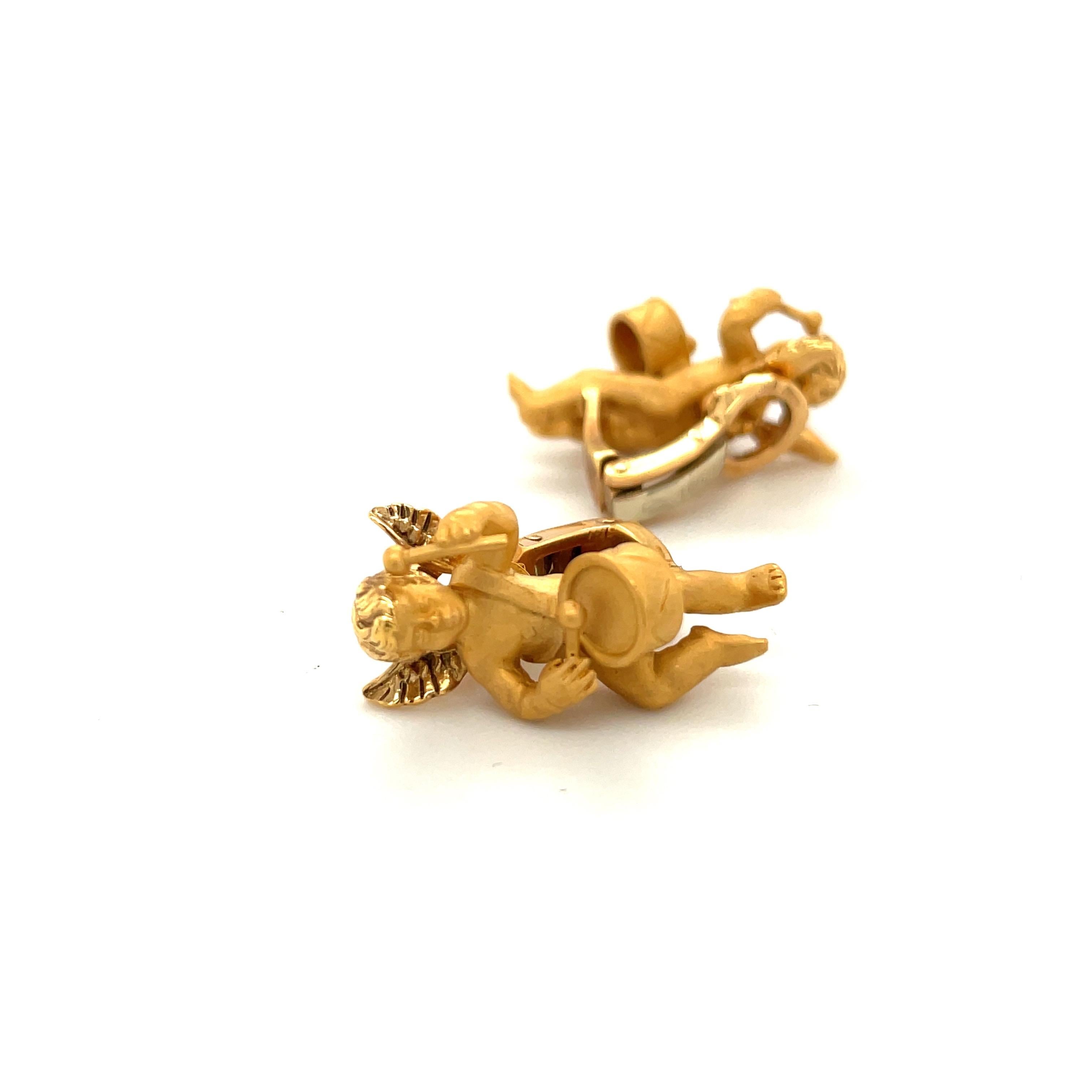 Carrera Y Carrera has built its famous name on figurative designs, an obsession with surface finishes, and a compelling way of seeing beauty in art and nature. This 18 karat yellow gold cherub earrings are a perfect example of Carrera's iconic