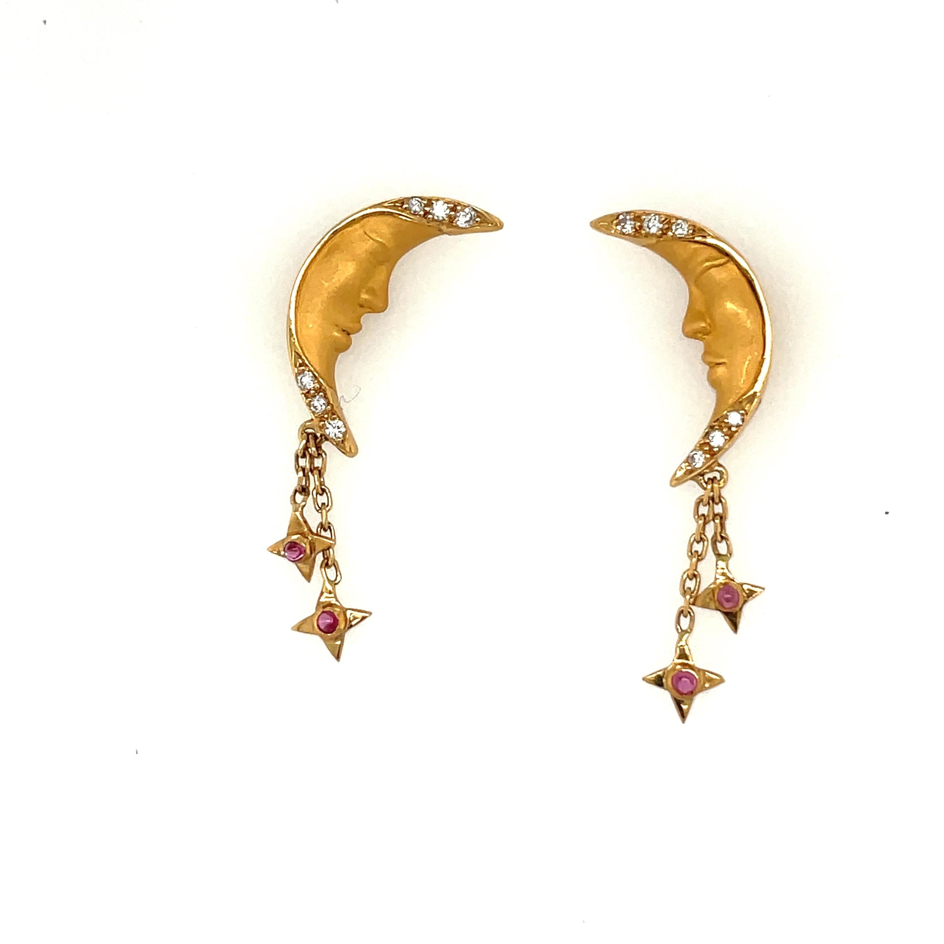 Carrera Y Carrera has built its famous name on figurative designs, an obsession with surface finishes, and a compelling way of seeing beauty in art and nature. 
Beautiful 18KT yellow gold crescent moon pierced earrings. The earrings are designed