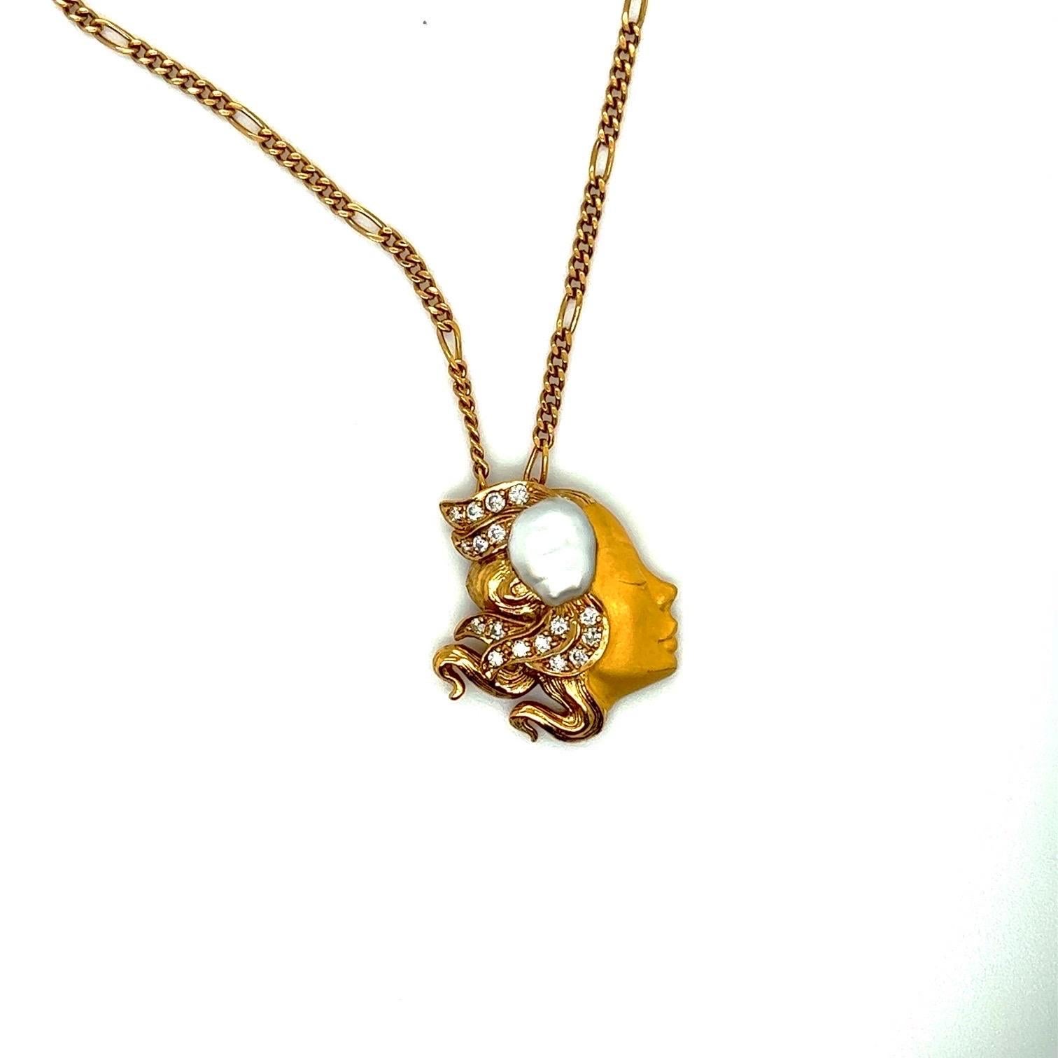Contemporary Carrera Y Carrera 18Kt Yellow Gold Pendant .18CT Diamond & Fresh Water Pear
