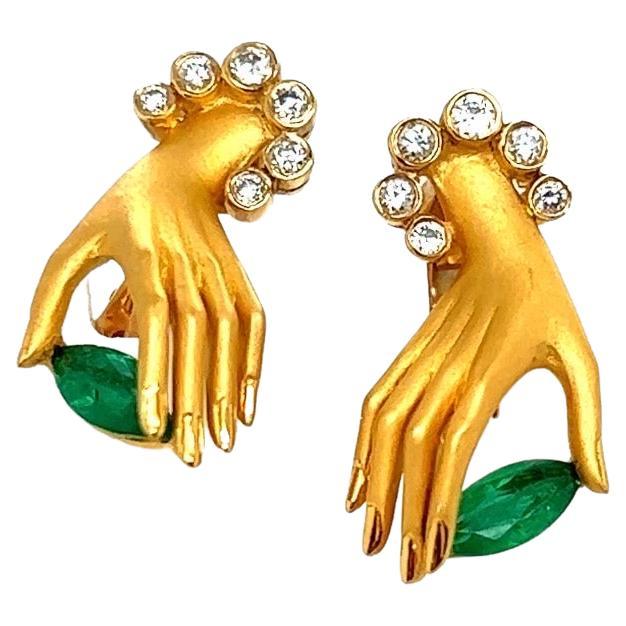 Carrera y Carrera 18kt Yg Hand Earrings  with 0.69cts. Emerald & 0.18cts Diamond For Sale