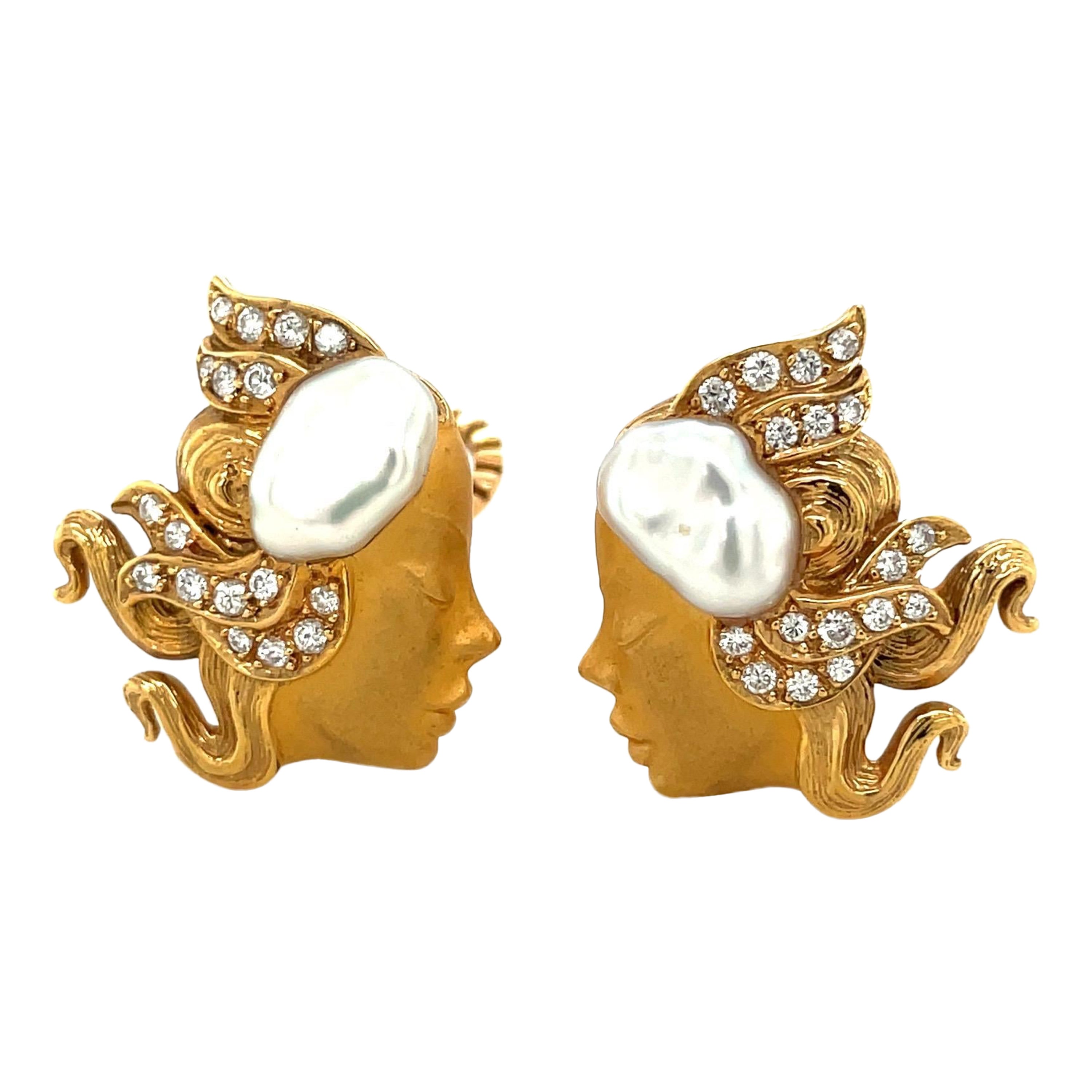 Orecchini Carrera Y Carrera 18KT YG Donna di profilo con diamanti .33CT in vendita