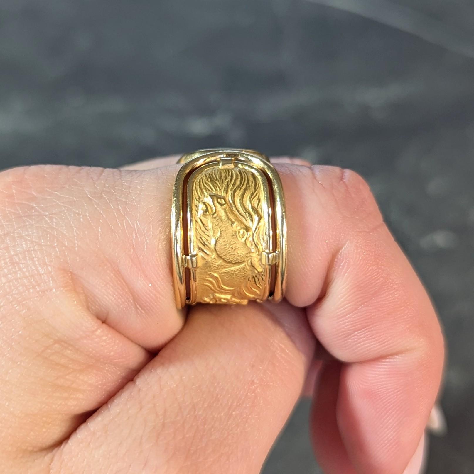 Carrera Y Carrera 1980's 18 Karat Yellow Gold Ecuestre Horse Vintage Band Ring 6