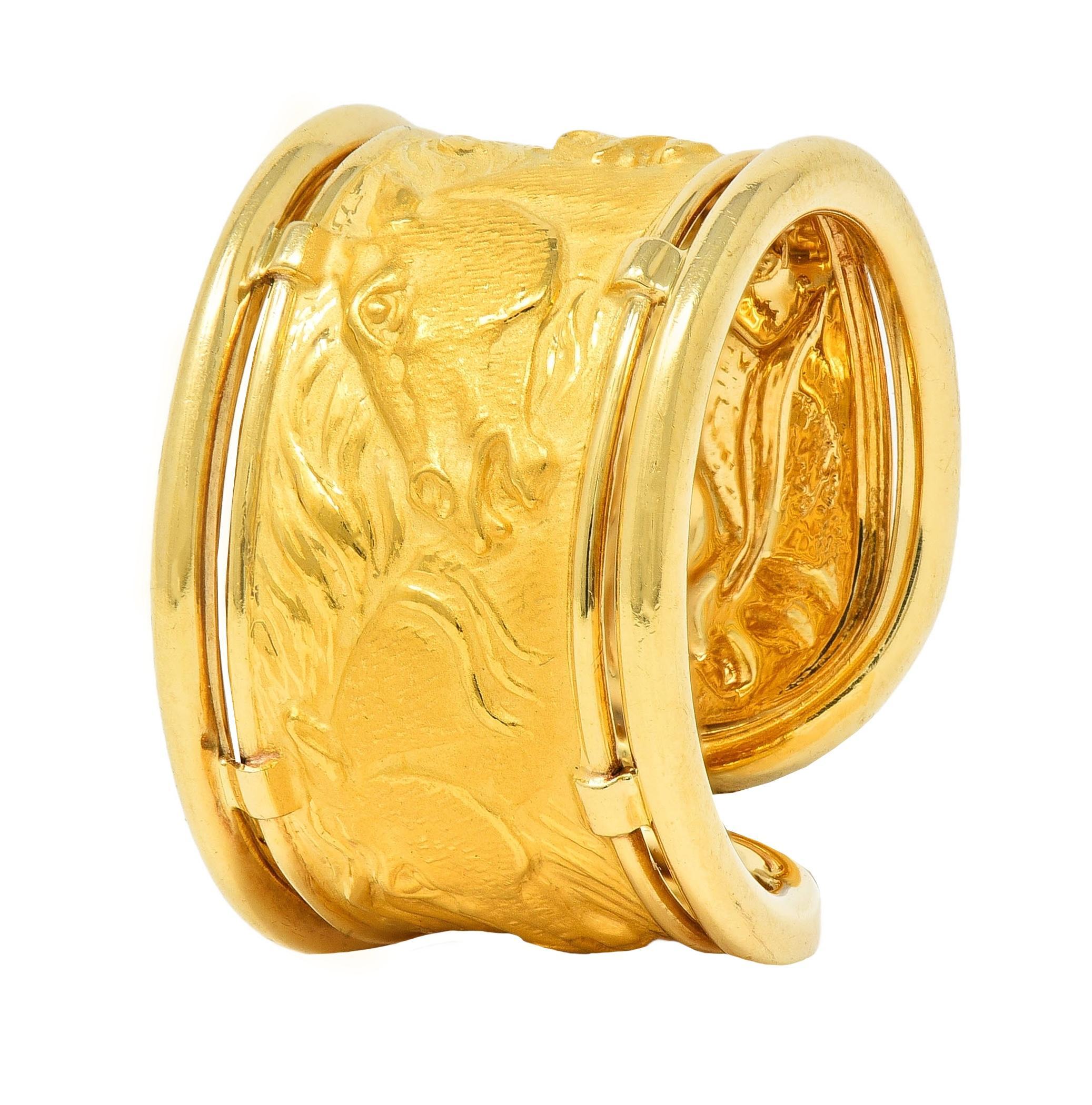 Carrera Y Carrera 1980's 18 Karat Yellow Gold Ecuestre Horse Vintage Band Ring 4