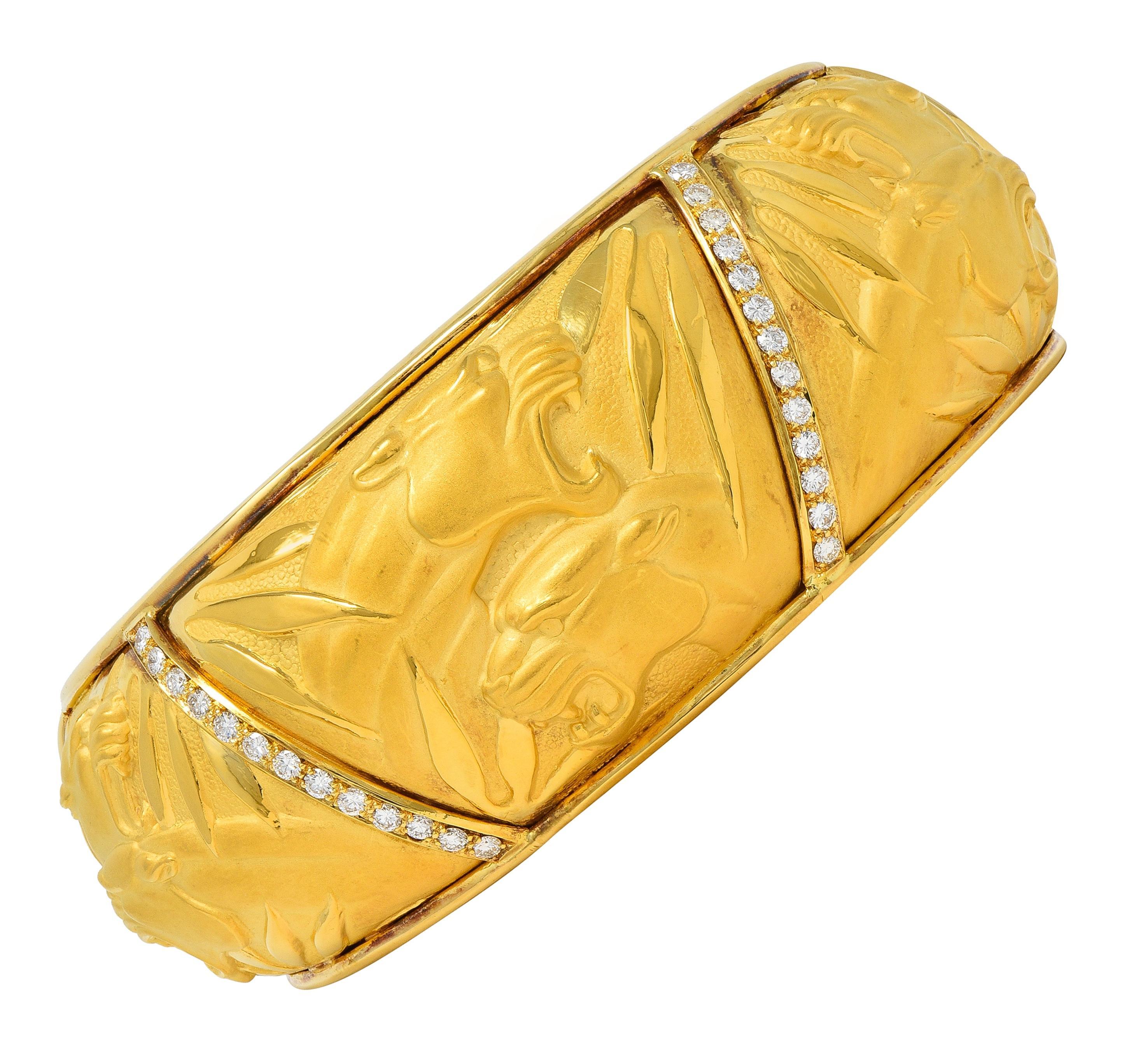 Carrera y Carrera 1990's Diamond 18K Gold Vintage Panther Cuff Bracelet For Sale
