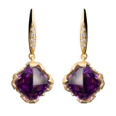 Carrera y Carrera 5.53 Carats Total Sugarloaf Amethyst with Diamond Lia Earrings