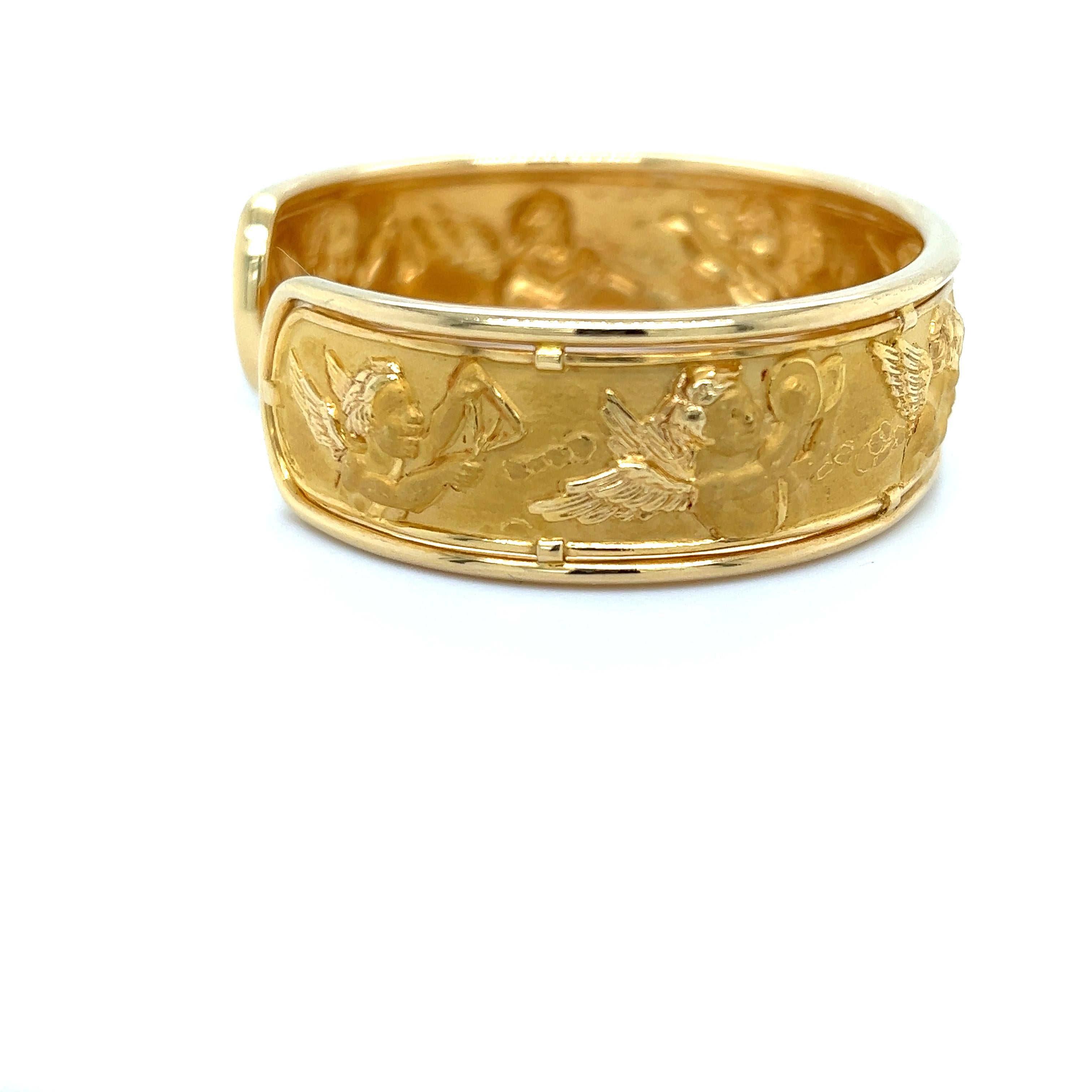 Art Nouveau Carrera Y Carrera Angel Cherub Cuff Bracelet 22k Yellow Gold For Sale