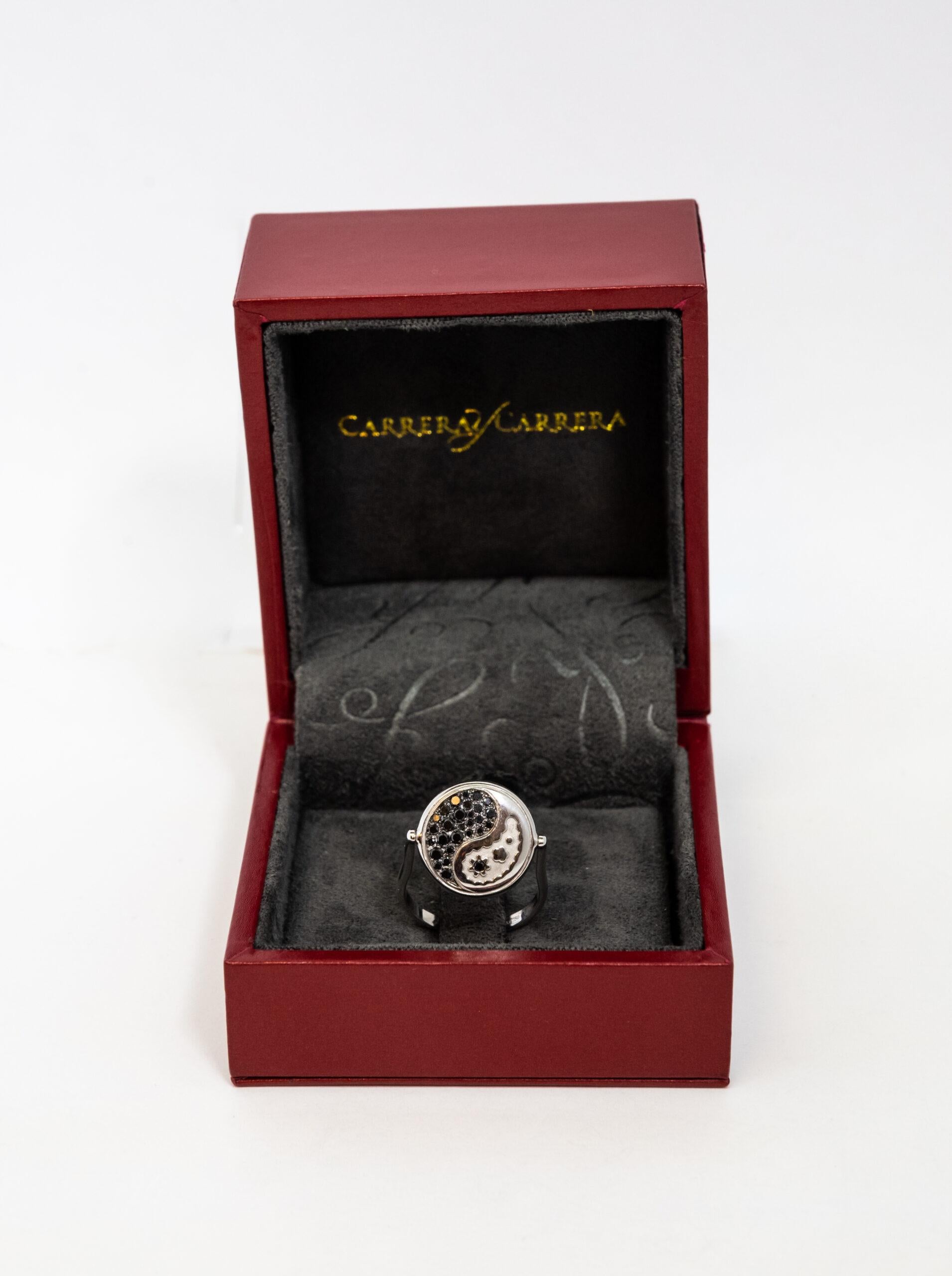 Carrara Y Carrara Aqua Reversible 18k White Gold with Diamonds Ring, 10071987 For Sale 4