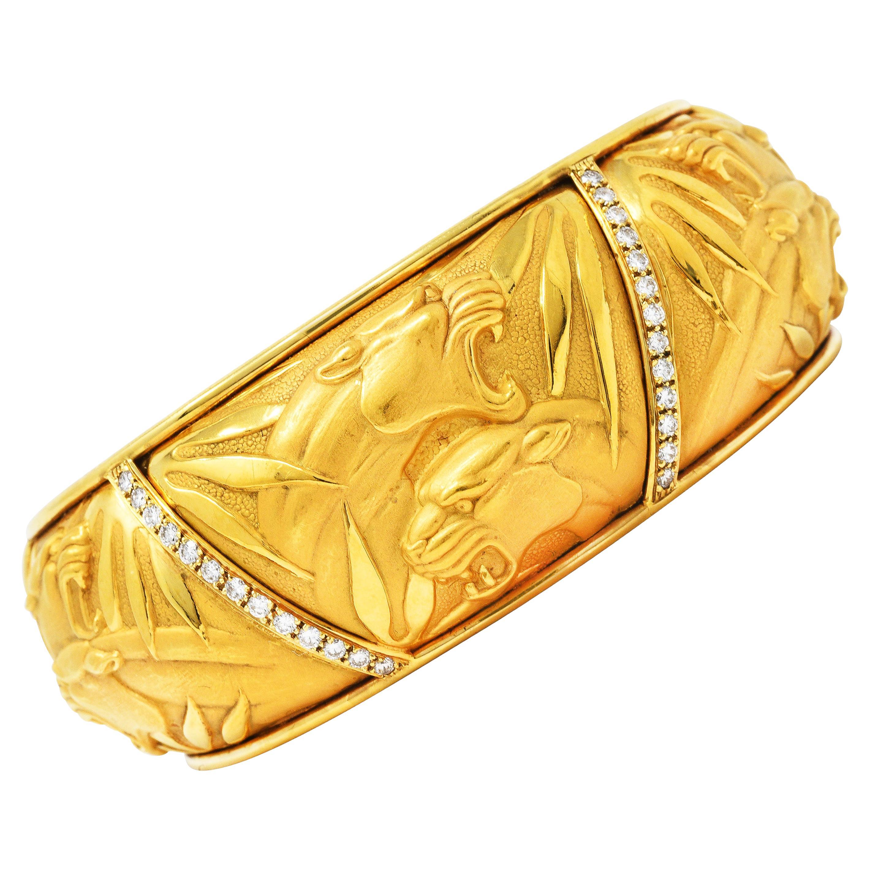 Carrera y Carrera Diamond 18 Karat Yellow Gold Panther Cuff Bracelet