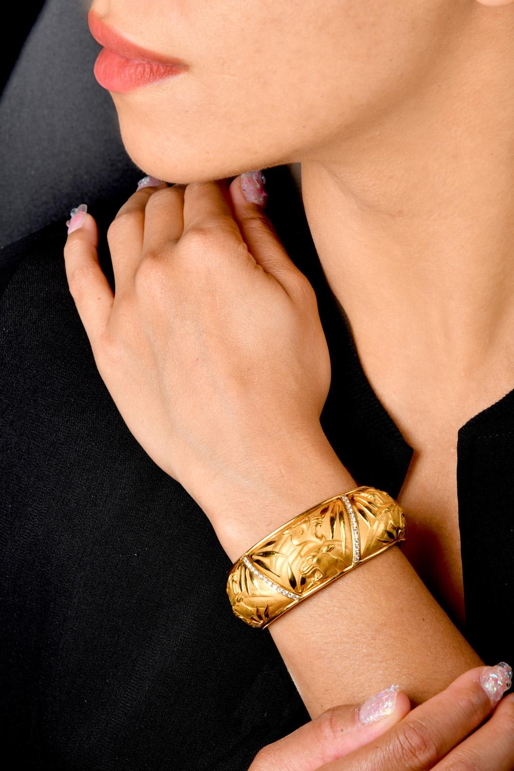 Carrera y Carrera Diamond 18K Mosaico  Bracciale con pantera in vendita 2