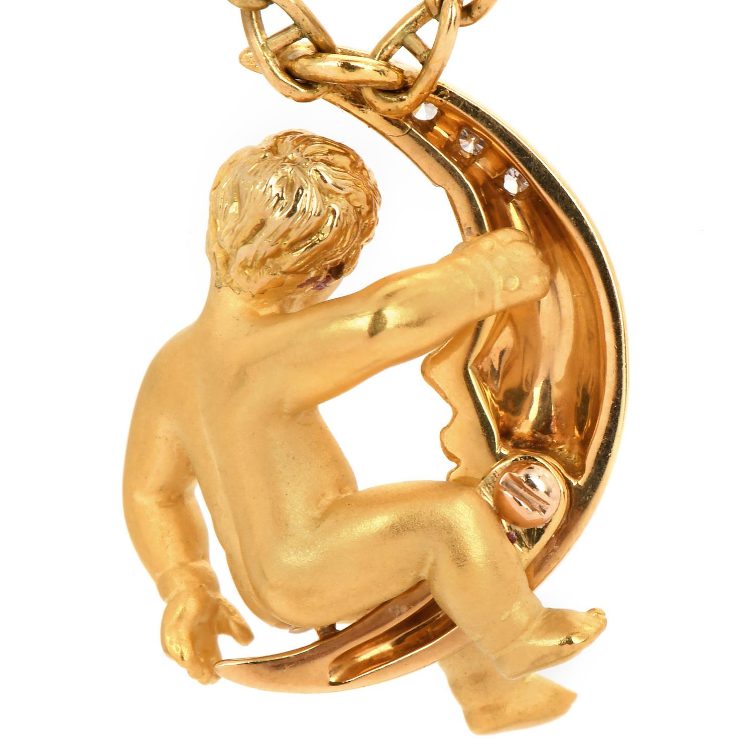 Carrera Y Carrera, collier pendentif en or jaune 18 carats avec diamants pour enfant Excellent état - En vente à Miami, FL