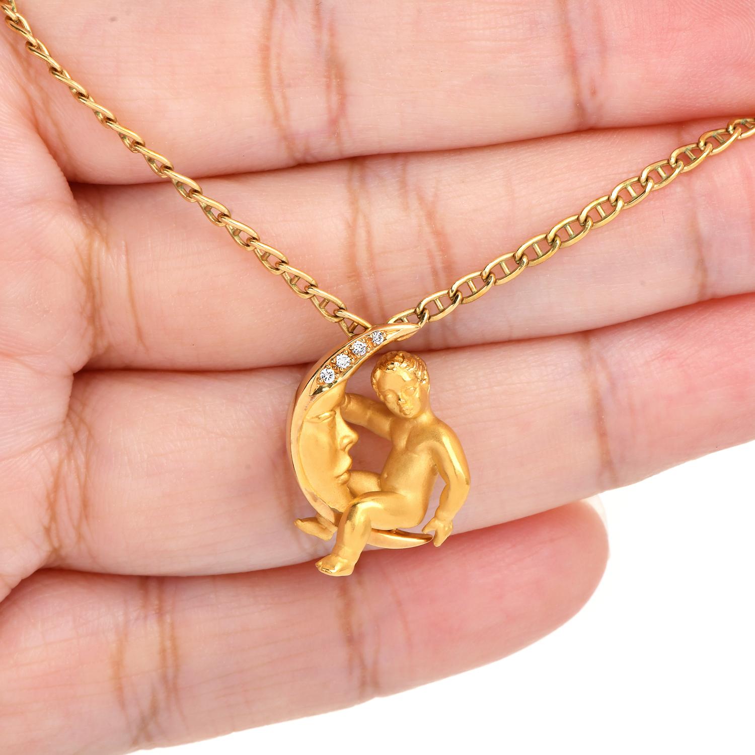 Carrera Y Carrera Diamond 18k yellow Gold Moon Child Pendant Chain Necklace For Sale 1