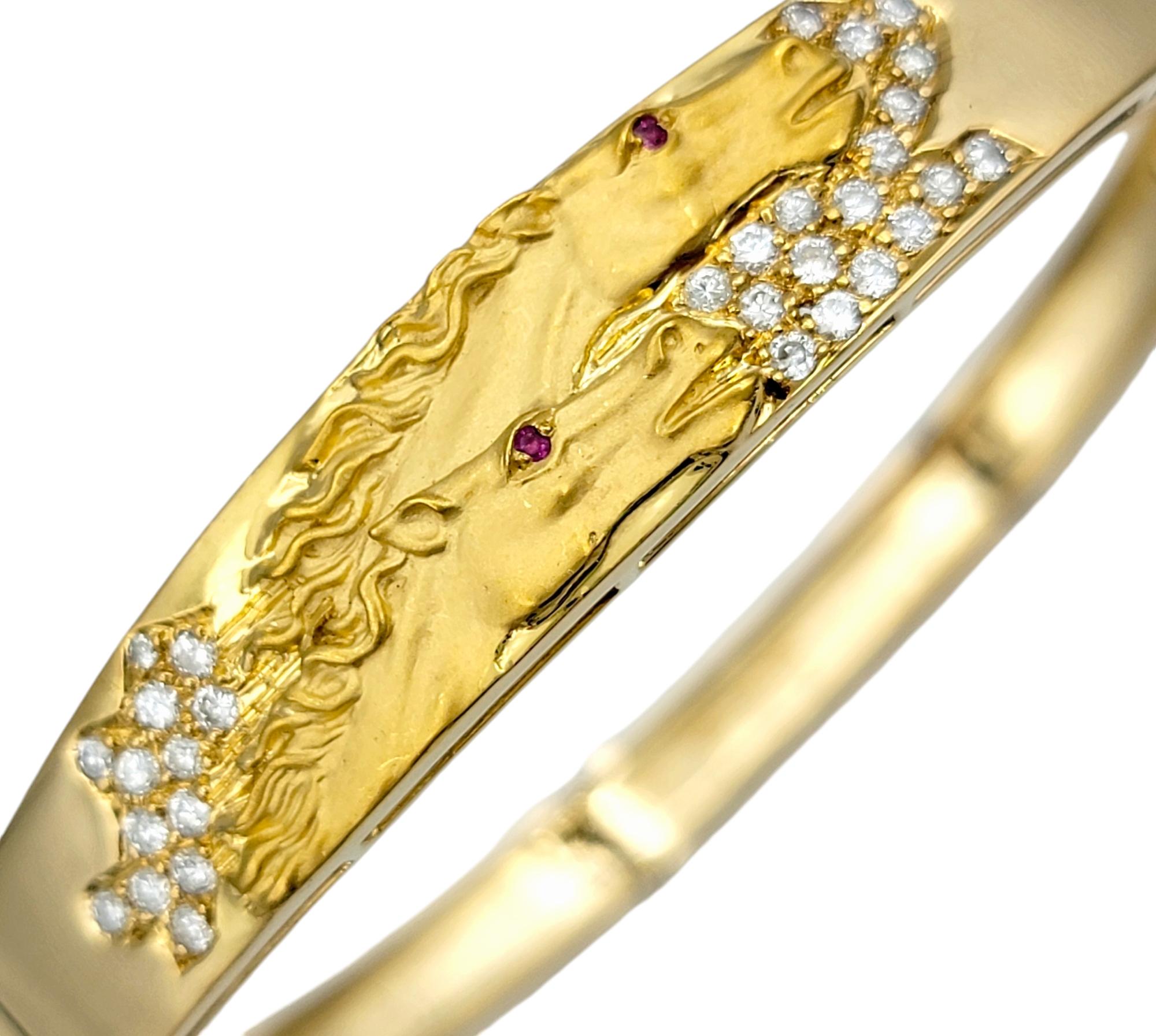Embrace the spirit of power and elegance with this extraordinary Carrera y Carrera horse motif bracelet. This is a stunning tribute to the artistry and luxury that defines the brand. Crafted in opulent 18 karat yellow gold, this bracelet features a
