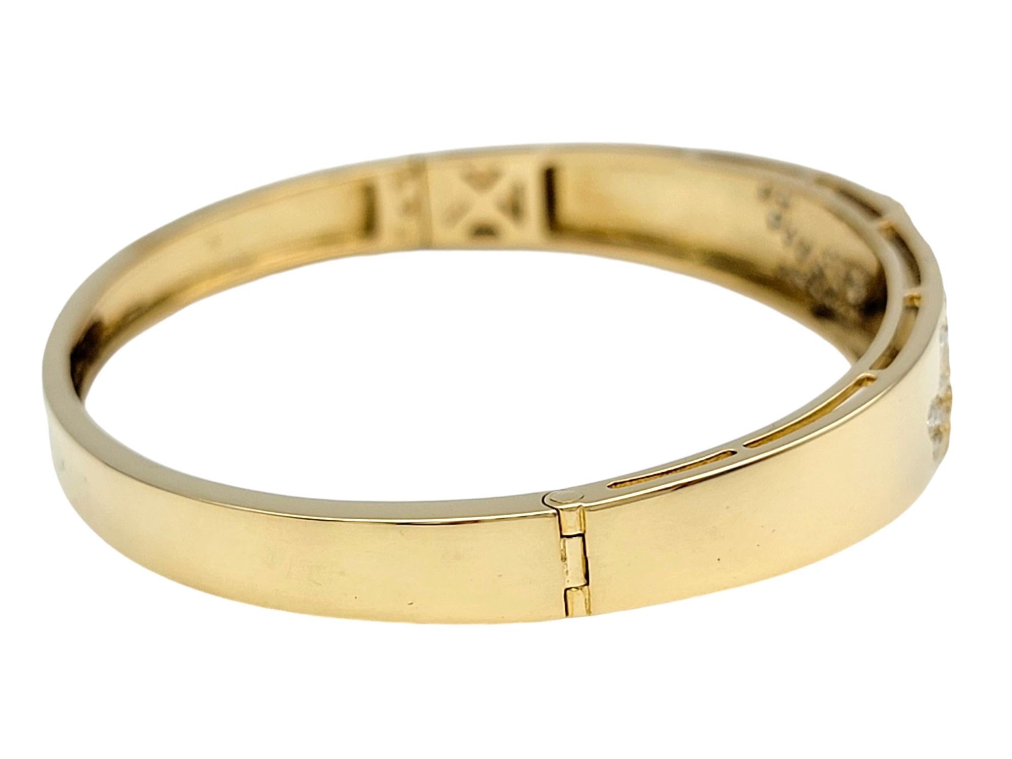 Carrera y Carrera Diamond and Ruby Horse Motif Bangle Bracelet in 18 Karat Gold In Good Condition In Scottsdale, AZ