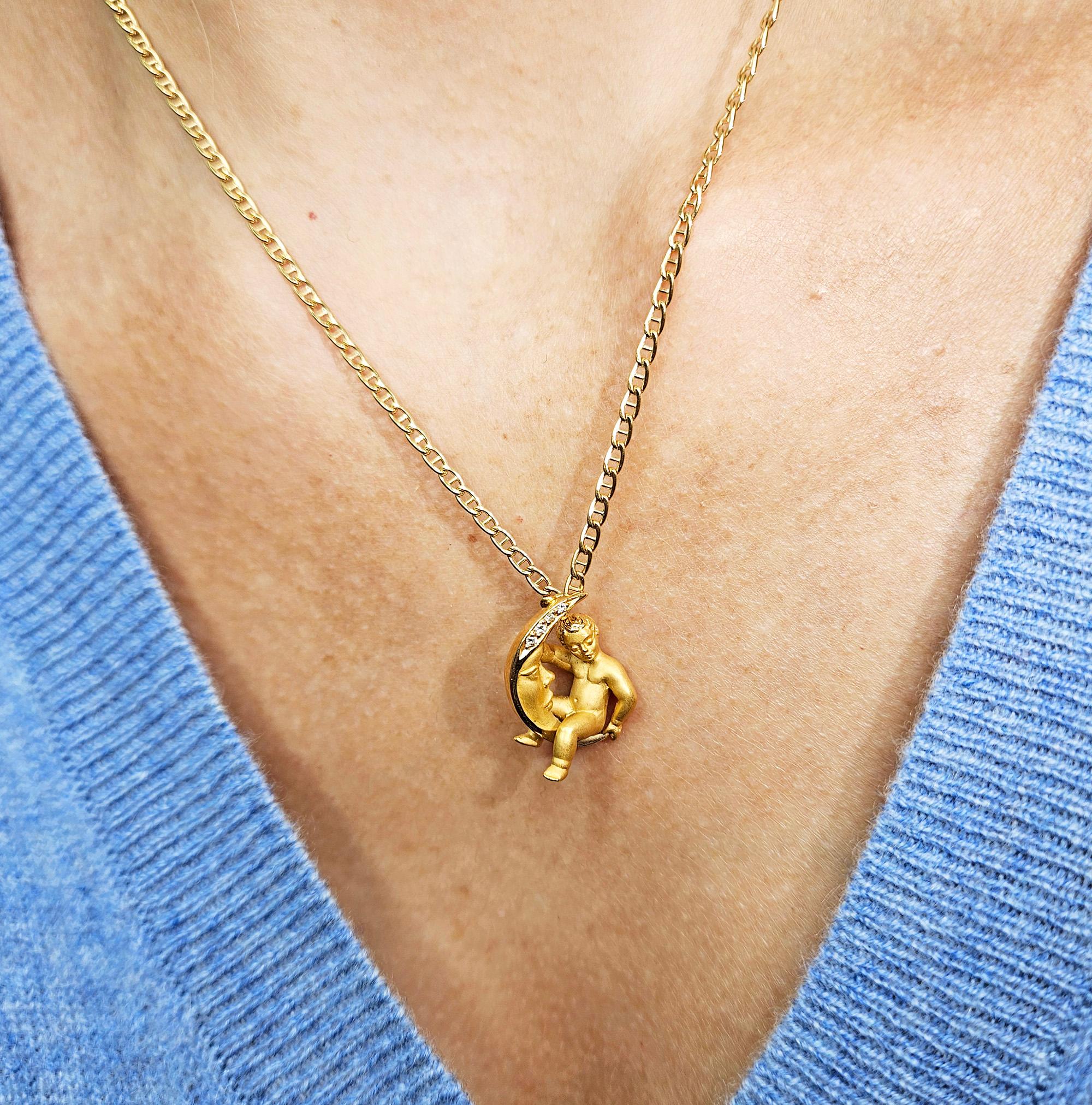 Carrera y Carrera Diamond Crescent Moon Child Angel 18K Gold Pendant Necklace For Sale 9