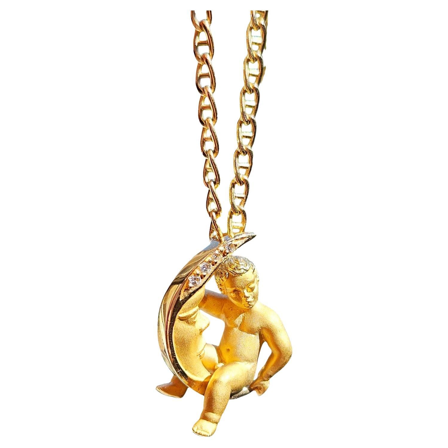 Round Cut Carrera y Carrera Diamond Crescent Moon Child Angel 18K Gold Pendant Necklace For Sale