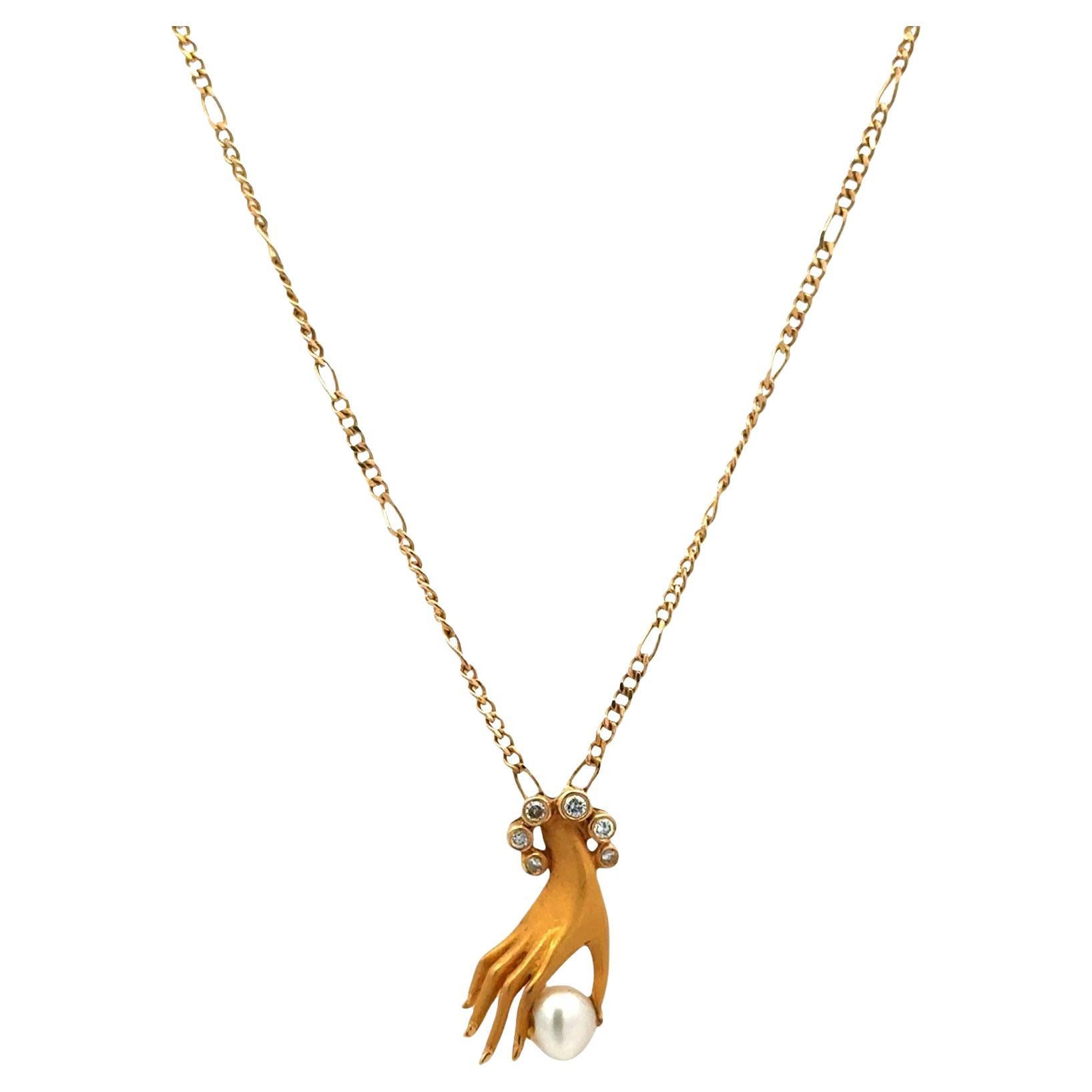 Carrera Y Carrera Diamond Las Manos Hand With Pearl Pendant Necklace Vintage 18K