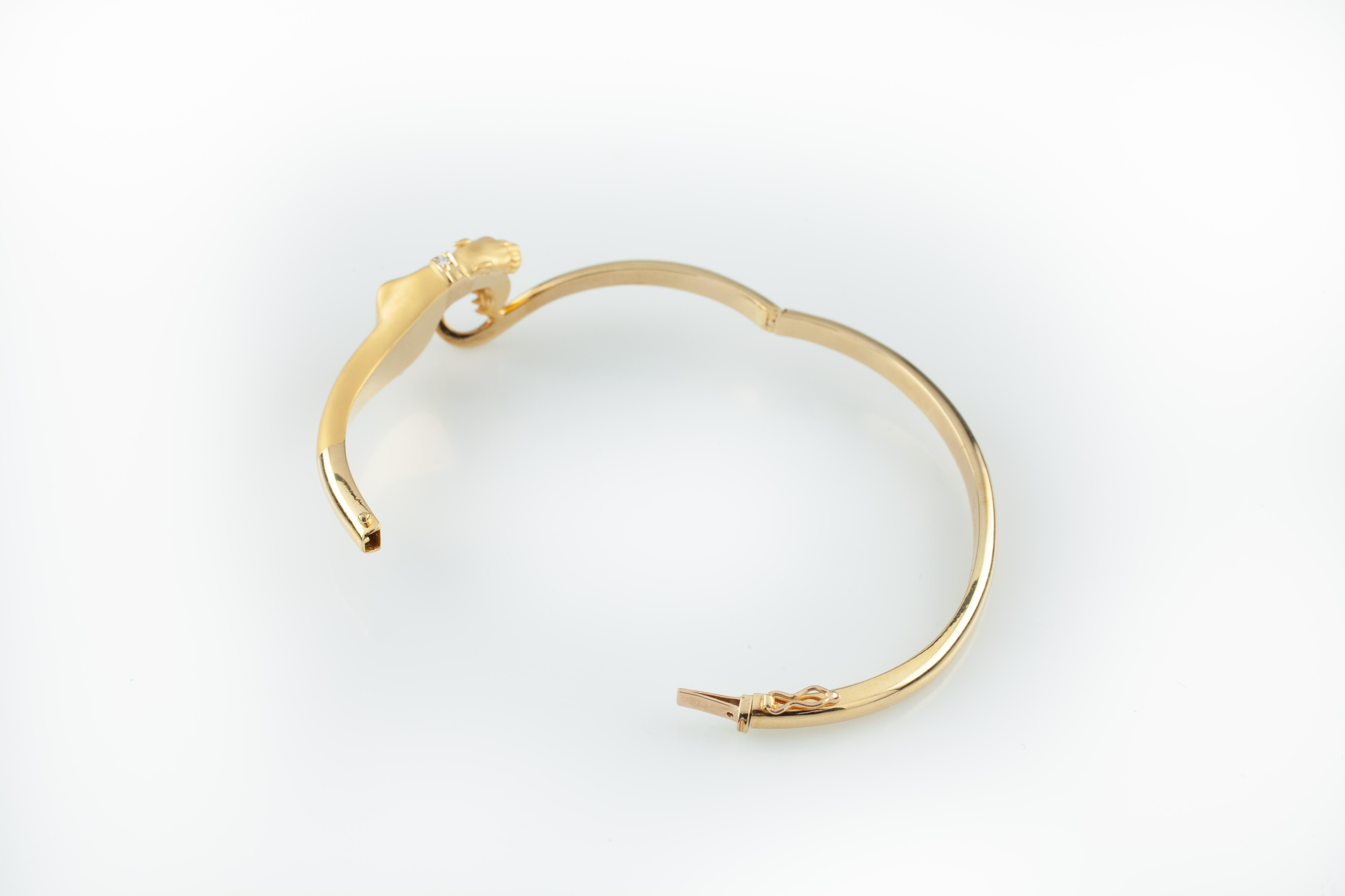 Women's Carrera y Carrera Diamond Panther 18 Karat Yellow Gold Bangle Bracelet