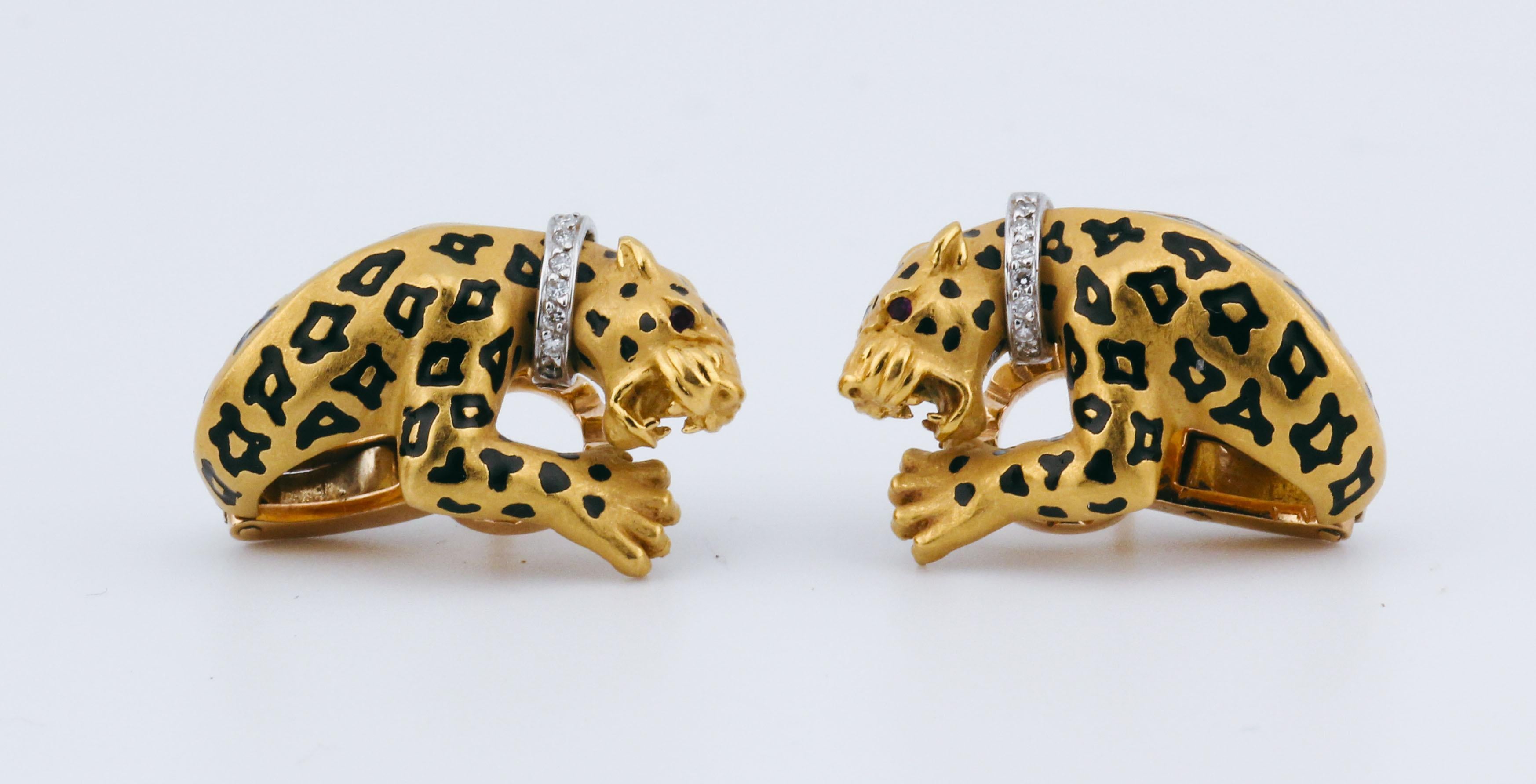 Brilliant Cut Carrera Y Carrera Diamond Ruby Enamel 18K Yellow Gold Panther Earrings
