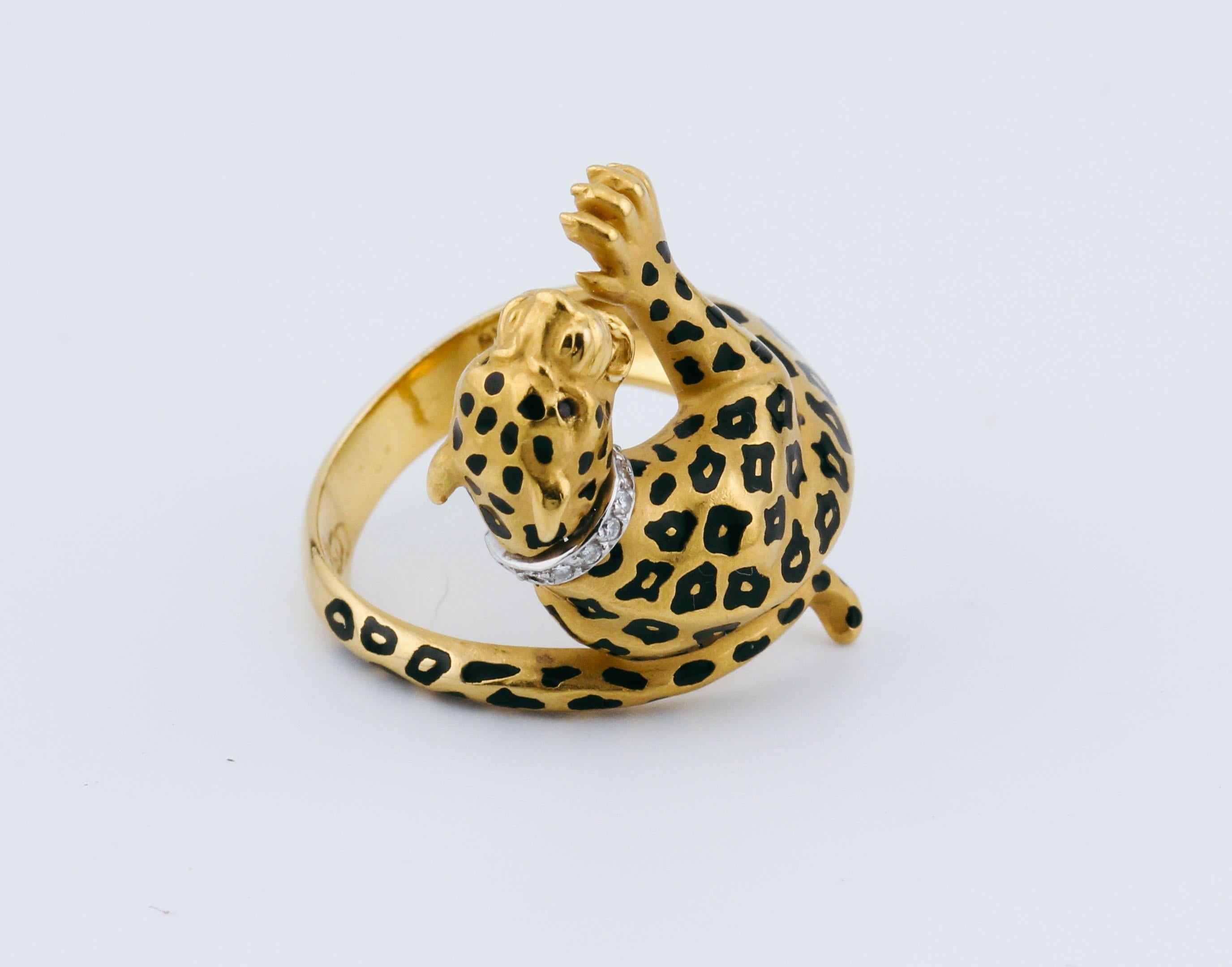 Brilliant Cut Carrera Y Carrera Diamond Ruby Enamel 18K Yellow Gold Panther Ring Size 6.5