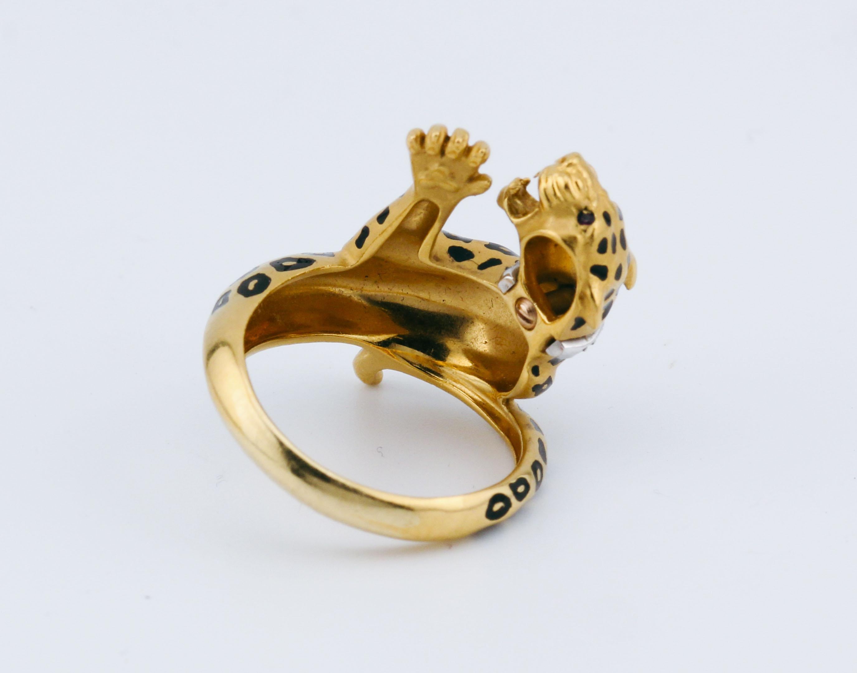 Carrera Y Carrera Diamond Ruby Enamel 18K Yellow Gold Panther Ring Size 6.5 In Good Condition In Simpsonville, SC