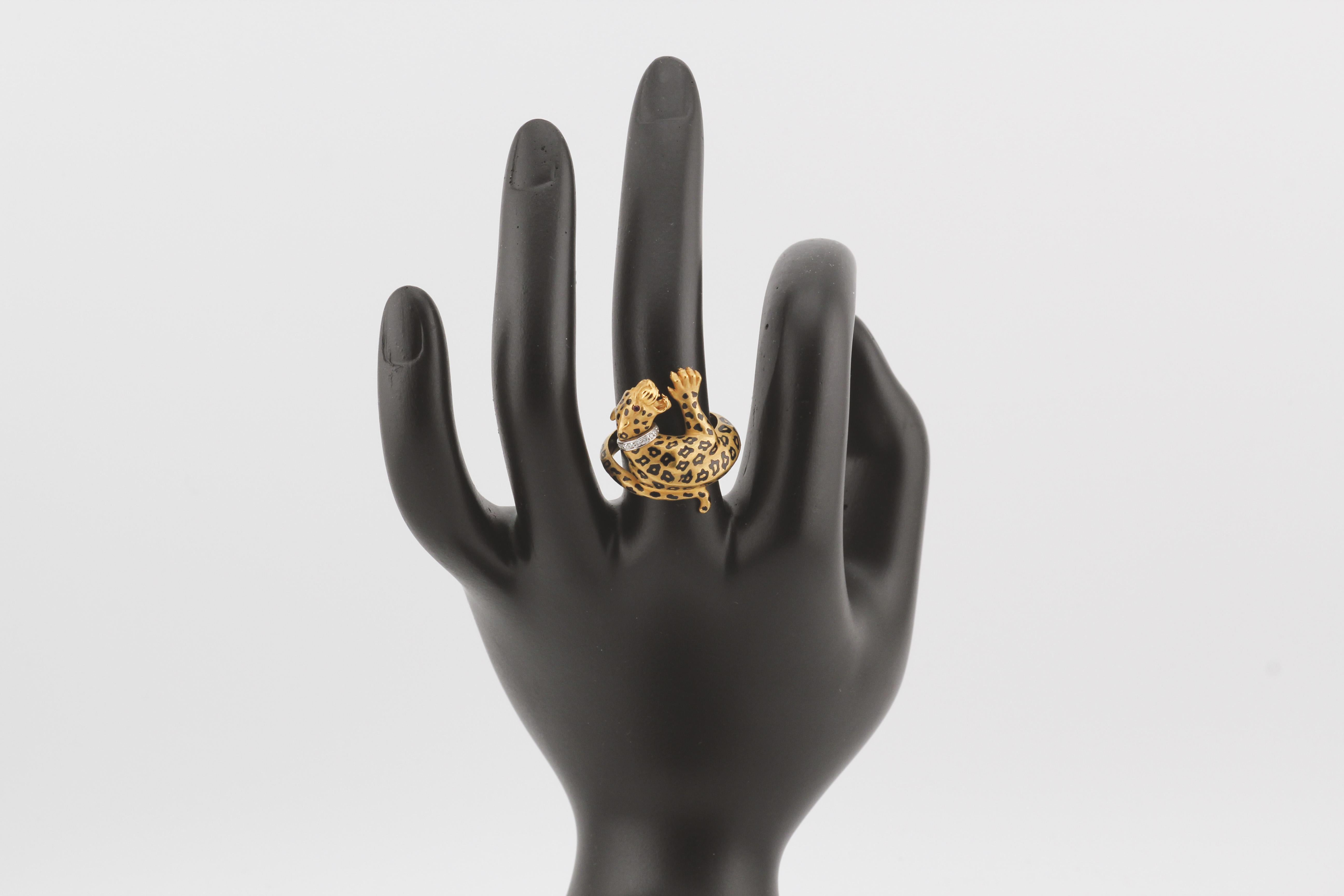 Introducing the Carrera Y Carrera 18K Yellow Gold Wrap Around Panther Ring—a symbol of untamed elegance and meticulous craftsmanship that brings to life the dynamic spirit of the panther. Crafted by the esteemed Spanish jeweler, Carrera Y Carrera,