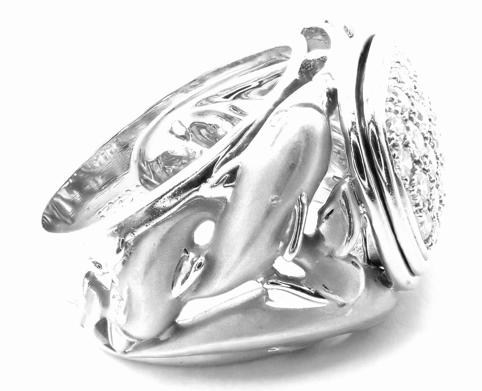 Brilliant Cut Carrera y Carrera Dolphin Motif Diamond White Gold Ring For Sale