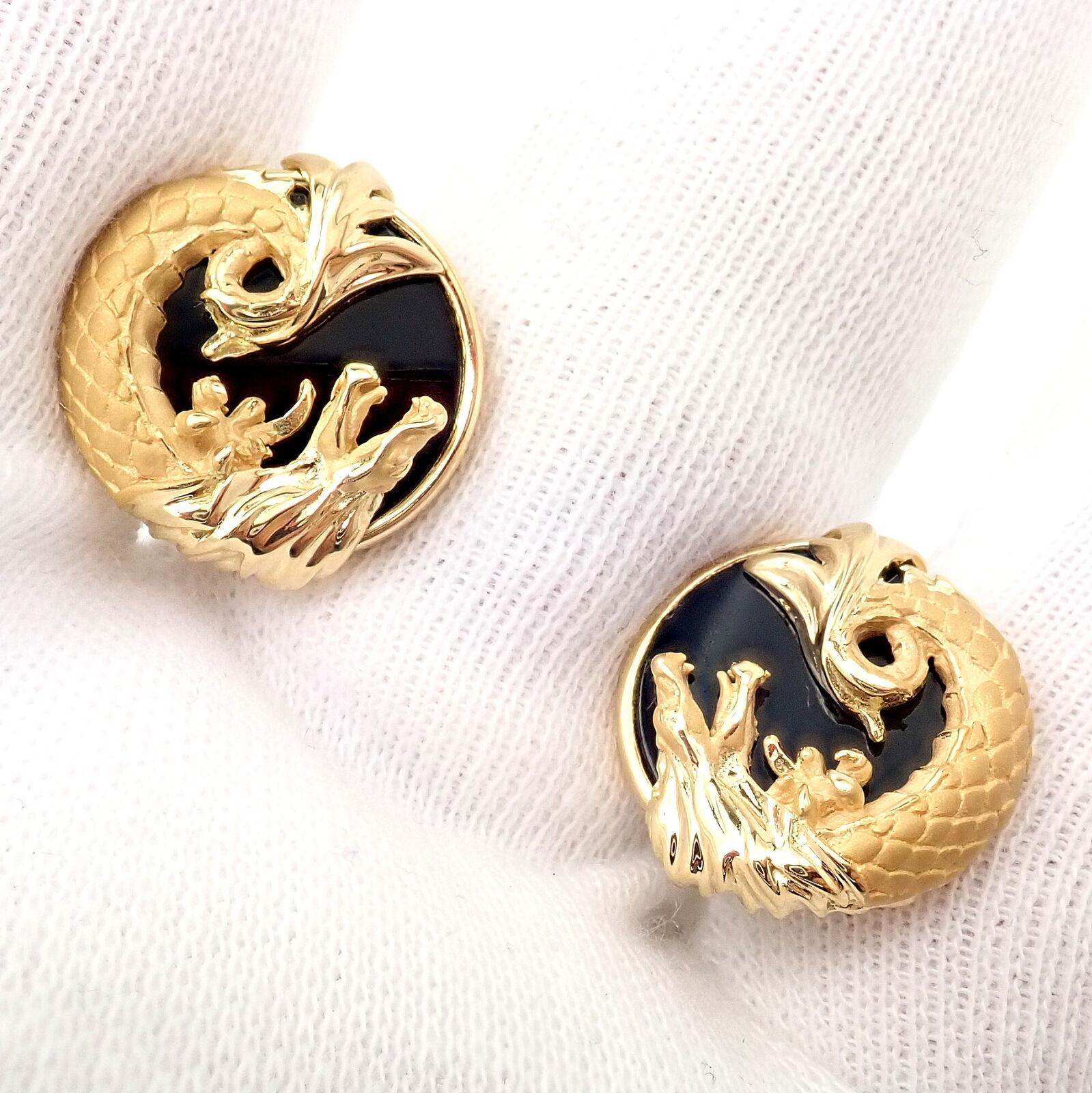 Carrera Y Carrera Dragon Onyx Yellow Gold Cufflinks In Excellent Condition In Holland, PA