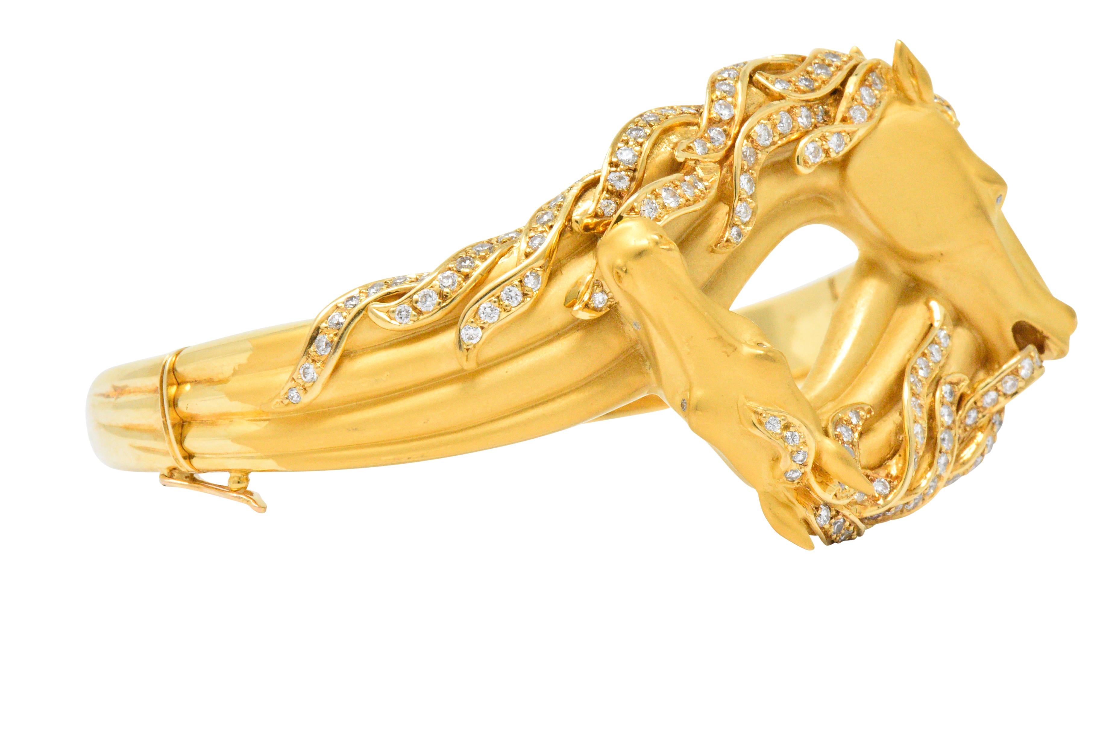 Contemporary Carrera Y Carrera Ecuestre Diamond 18 Karat Horse Gold Bangle Bracelet