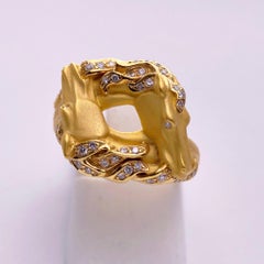 Carrera y Carrera Ecuestre Double Horse Ring with Diamond Accents