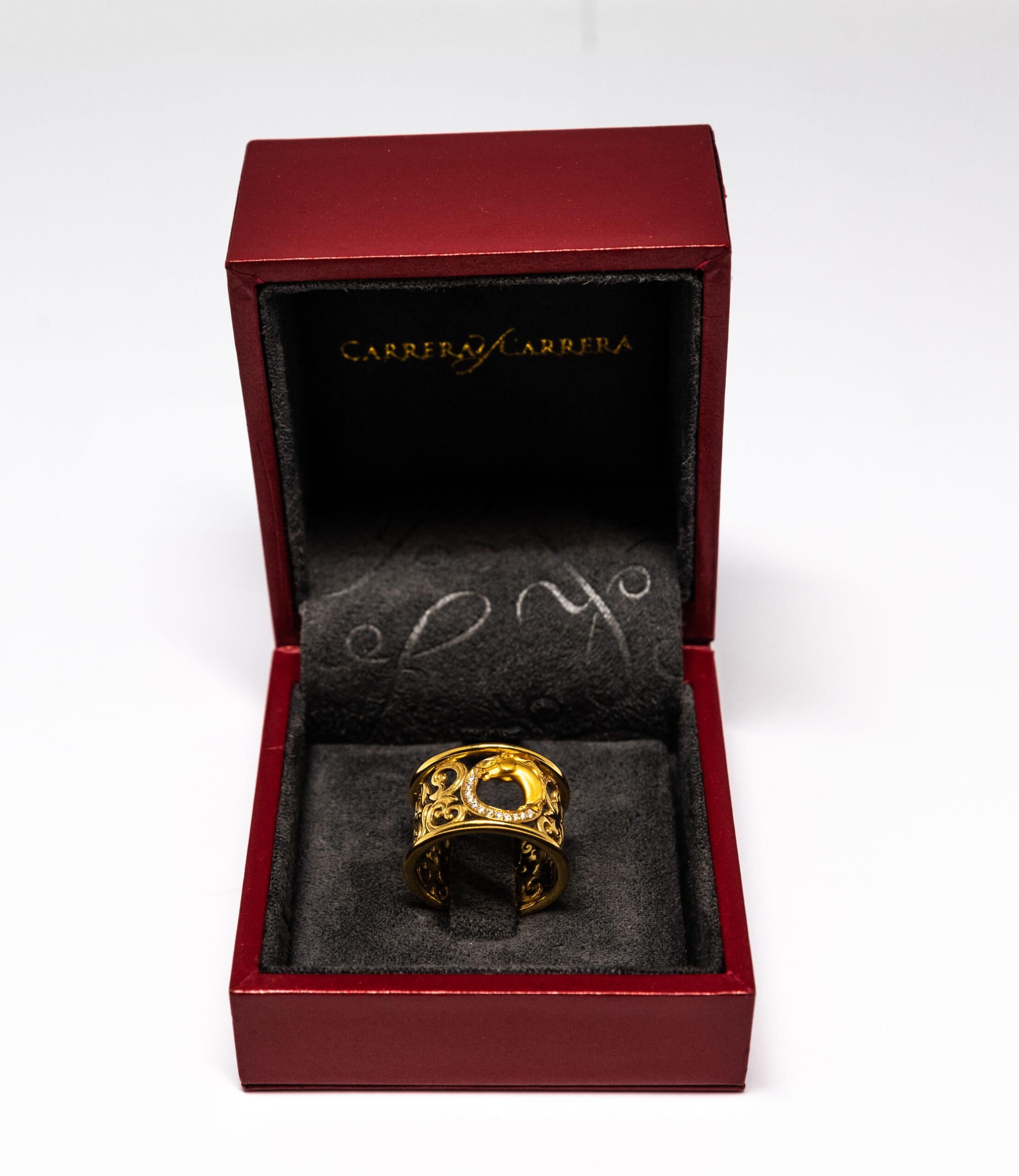 Women's Carrera y Carrera Ecuestre Openwork 18k Yellow Gold and Diamonds Ring, 10076519 For Sale
