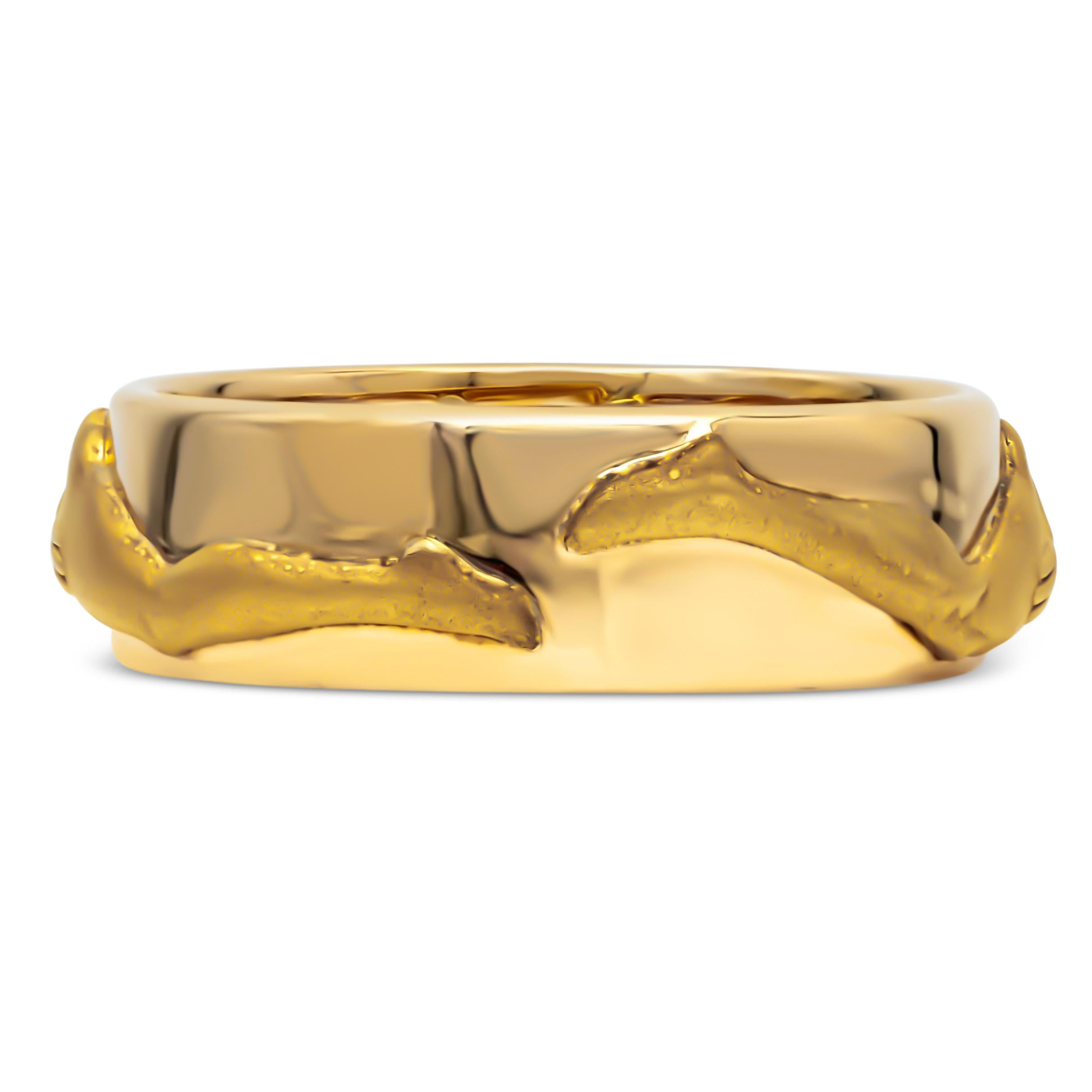 Carrera y Carrera El Beso Wedding Ring in 18K Yellow Gold In New Condition For Sale In New York, NY