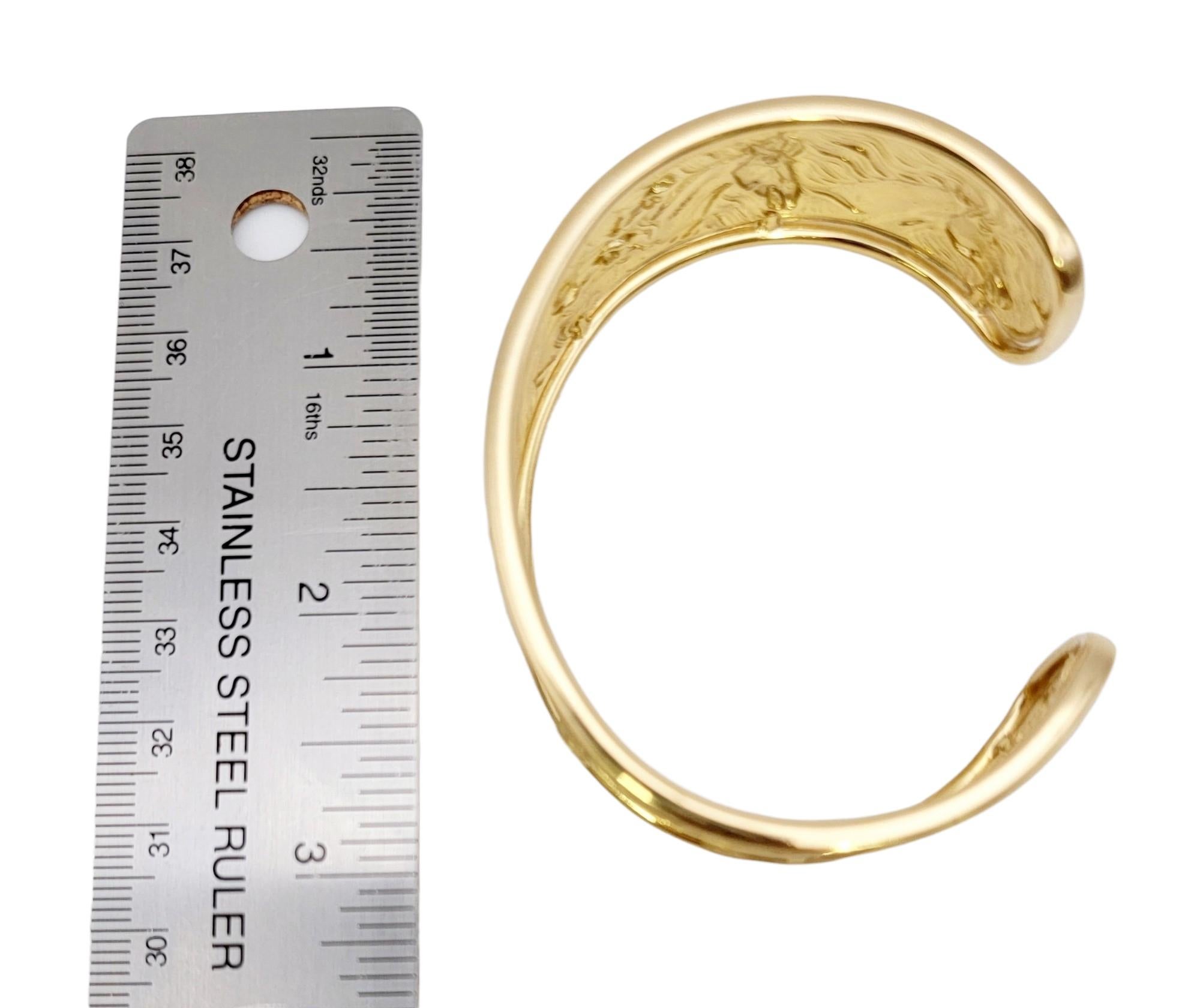 Carrera Y Carrera Equestre Horse Wide Cuff Bracelet in 18 Karat Yellow Gold 3