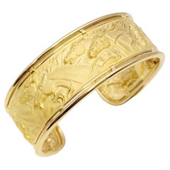 Carrera Y Carrera Equestre Horse Wide Cuff Bracelet in 18 Karat Yellow Gold