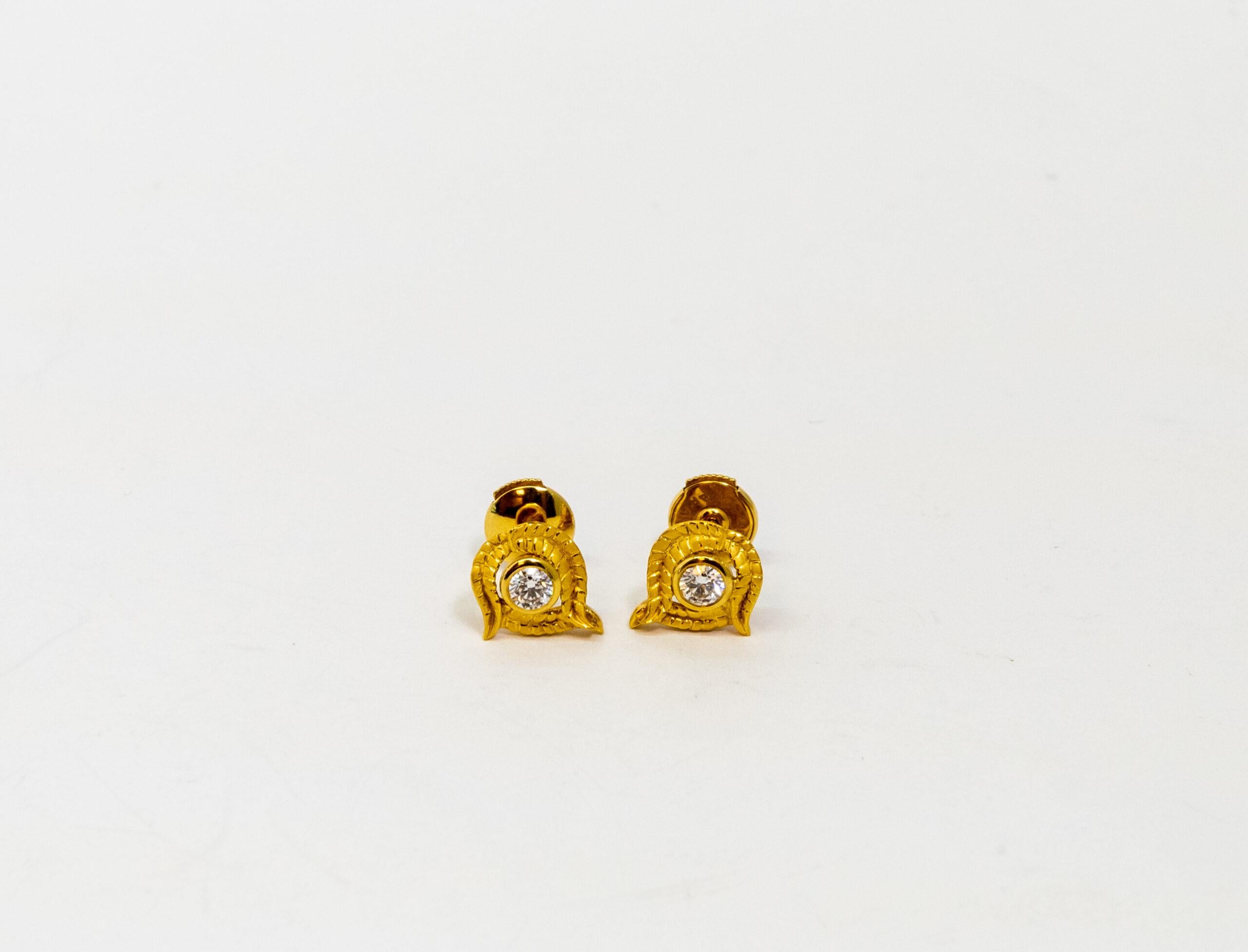 Carrera y Carrera Garzas 18k Yellow Gold and Diamond Earring, 10069458 In New Condition For Sale In North Miami Beach, FL