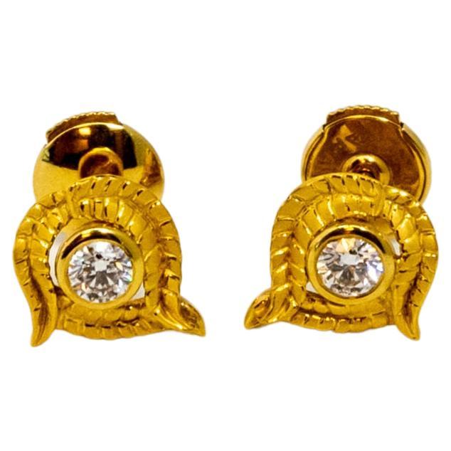 Carrera y Carrera Garzas 18k Yellow Gold and Diamond Earring, 10069458 For Sale