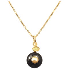 Carrera Y Carrera Collier pendentif Ginkgo en or jaune et onyx noir