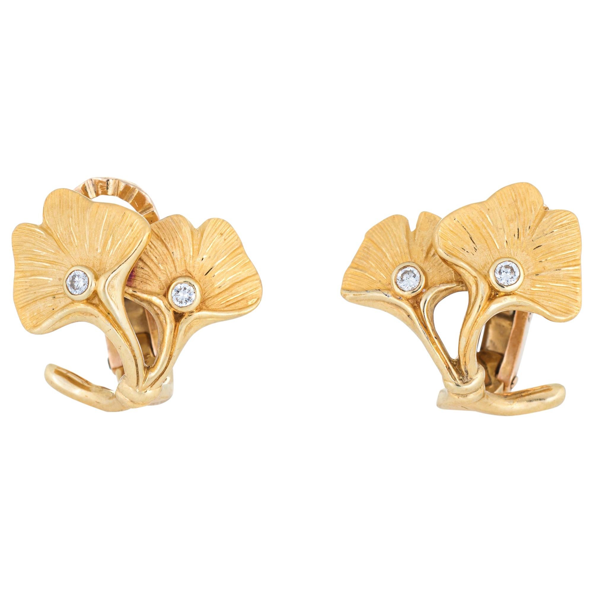 Carrera y Carrera Ginko Leaf Diamond Earrings 18 Karat Gold Estate Jewelry