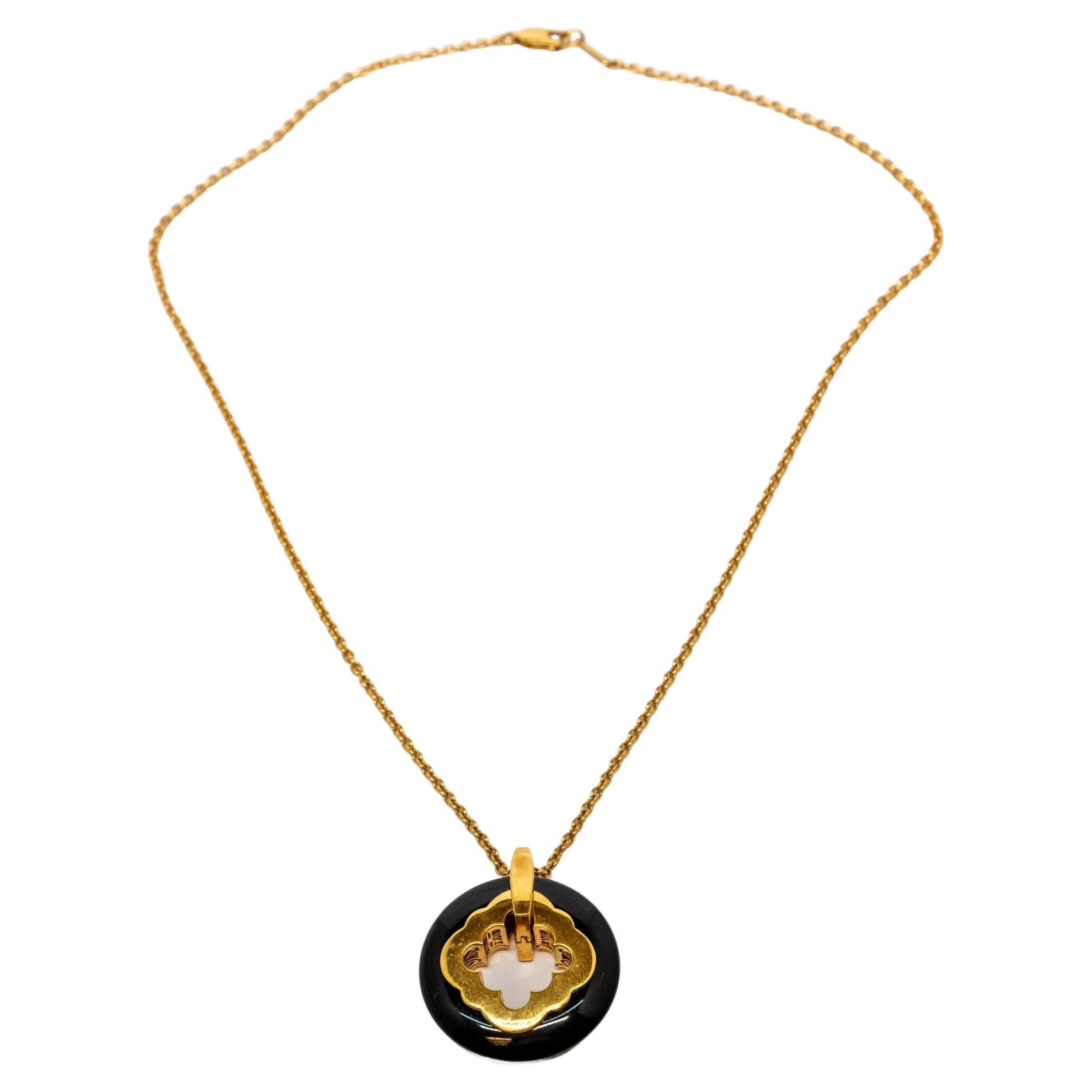 Carrera y Carrera Granada 18k Yellow Gold and Black Onyx Pendant, 10076404 For Sale