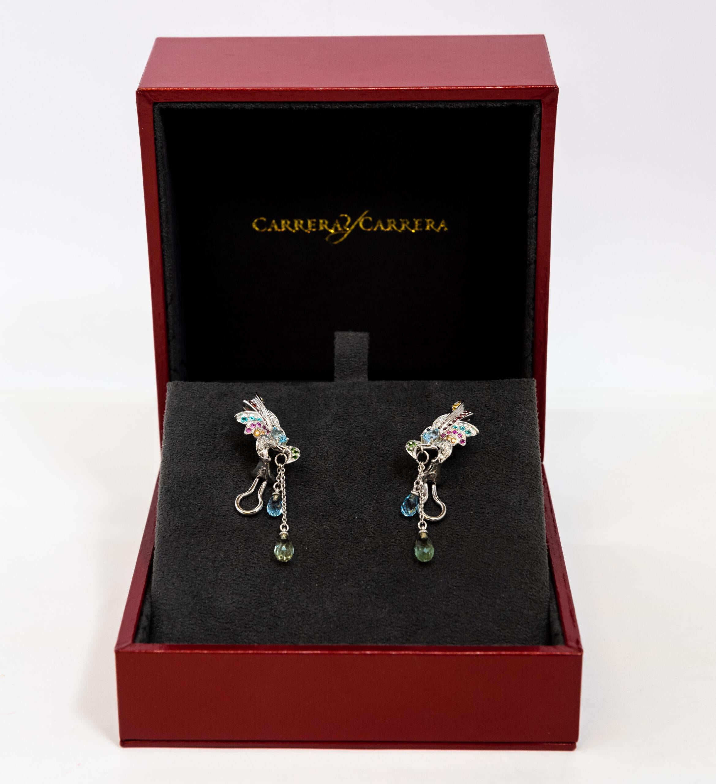 Carrara Y Carrara Hoja Seca 18k White Gold & Sapphires Earring, 10070459 In New Condition For Sale In North Miami Beach, FL