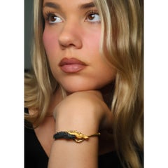 Pulsera tipo brazalete «Horse» de Carrera y Carrera, en oro amarillo de 18 quilates