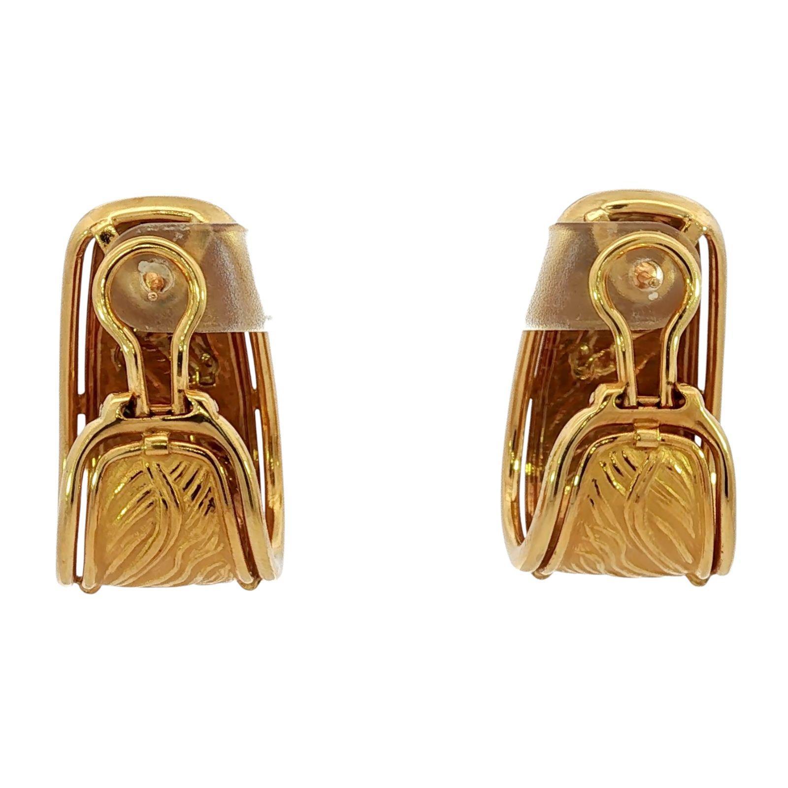 Orecchini a cerchio con motivo a cavallo Carrera y Carrera in oro giallo 18 carati con scatola in vendita 2