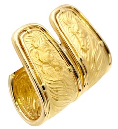 Carrera Y Carrera Creolen mit Pferdmotiv aus 18 Karat Gelbgold