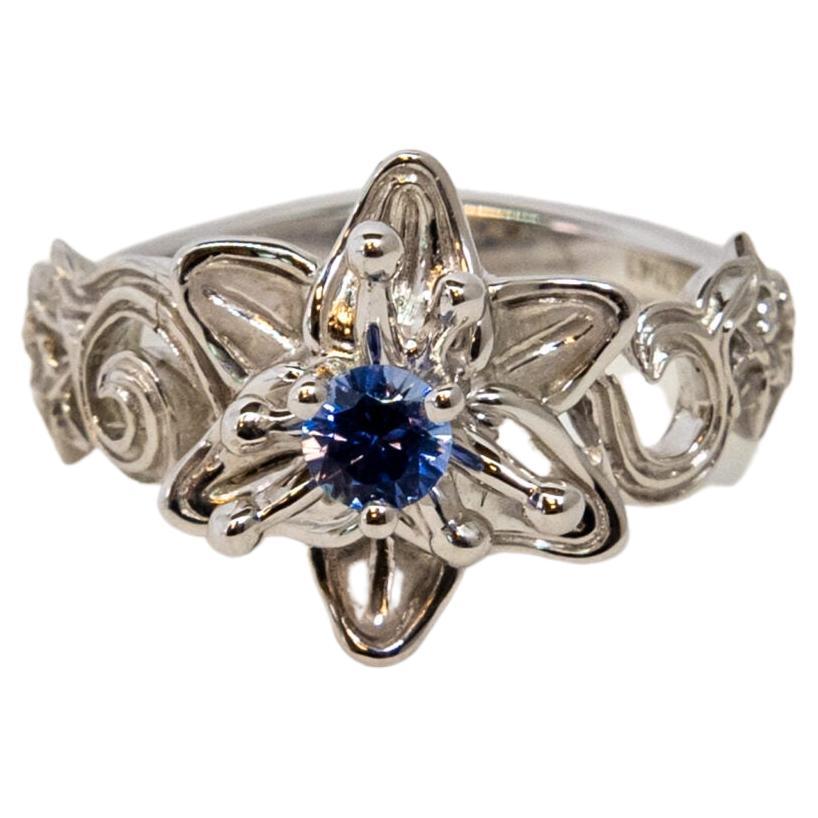 Carrera y Carrera Jazmin 18k White Gold and Blue Sapphire Ring, 10070558 For Sale