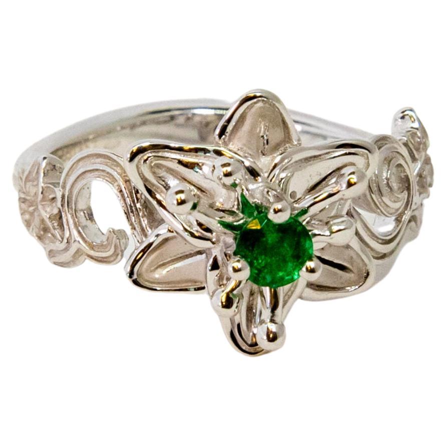 Carrera y Carrera Jazmin 18k White Gold and Emerald Ring, 10070557 For Sale